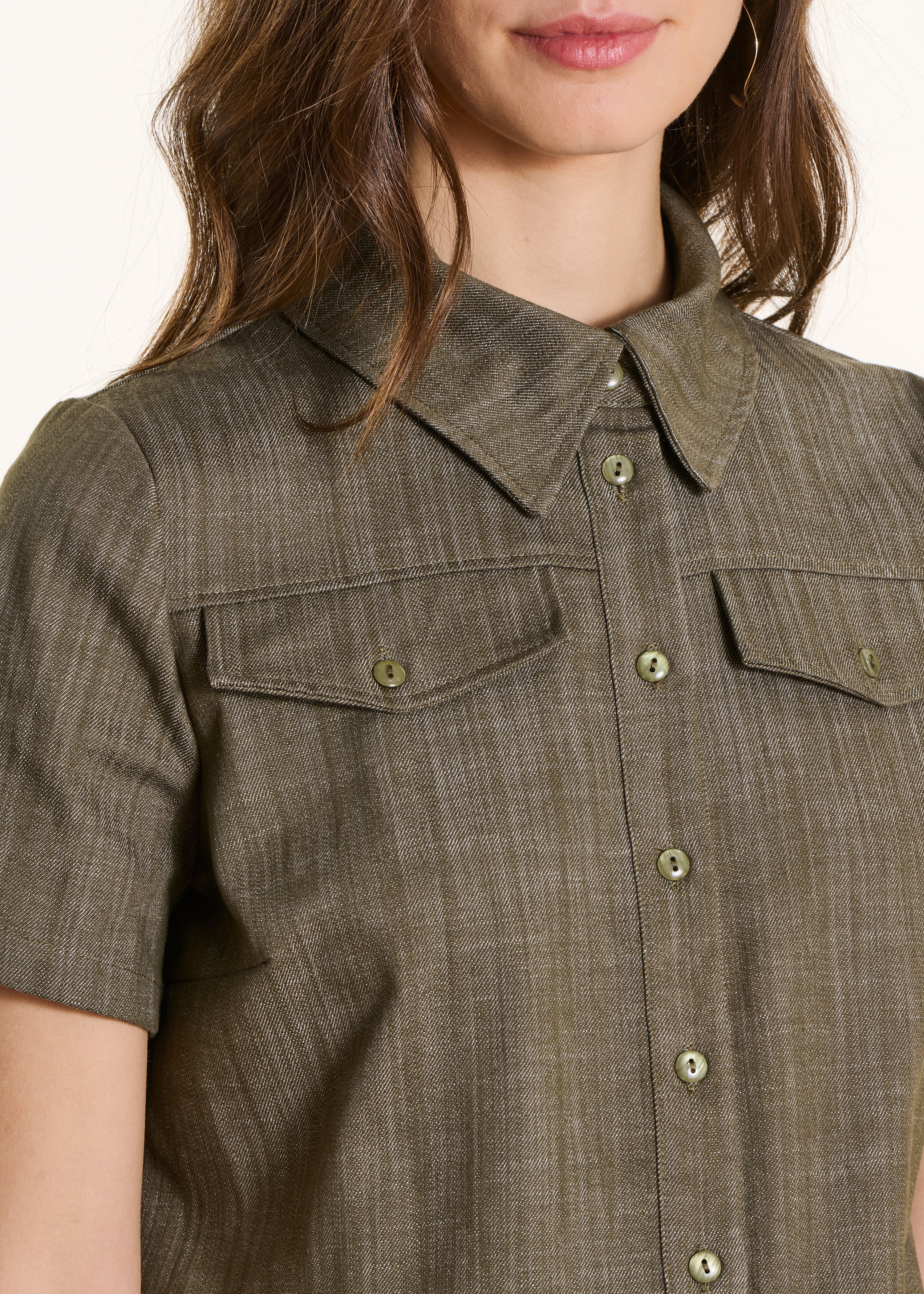 Short-sleeve khaki denim shirt