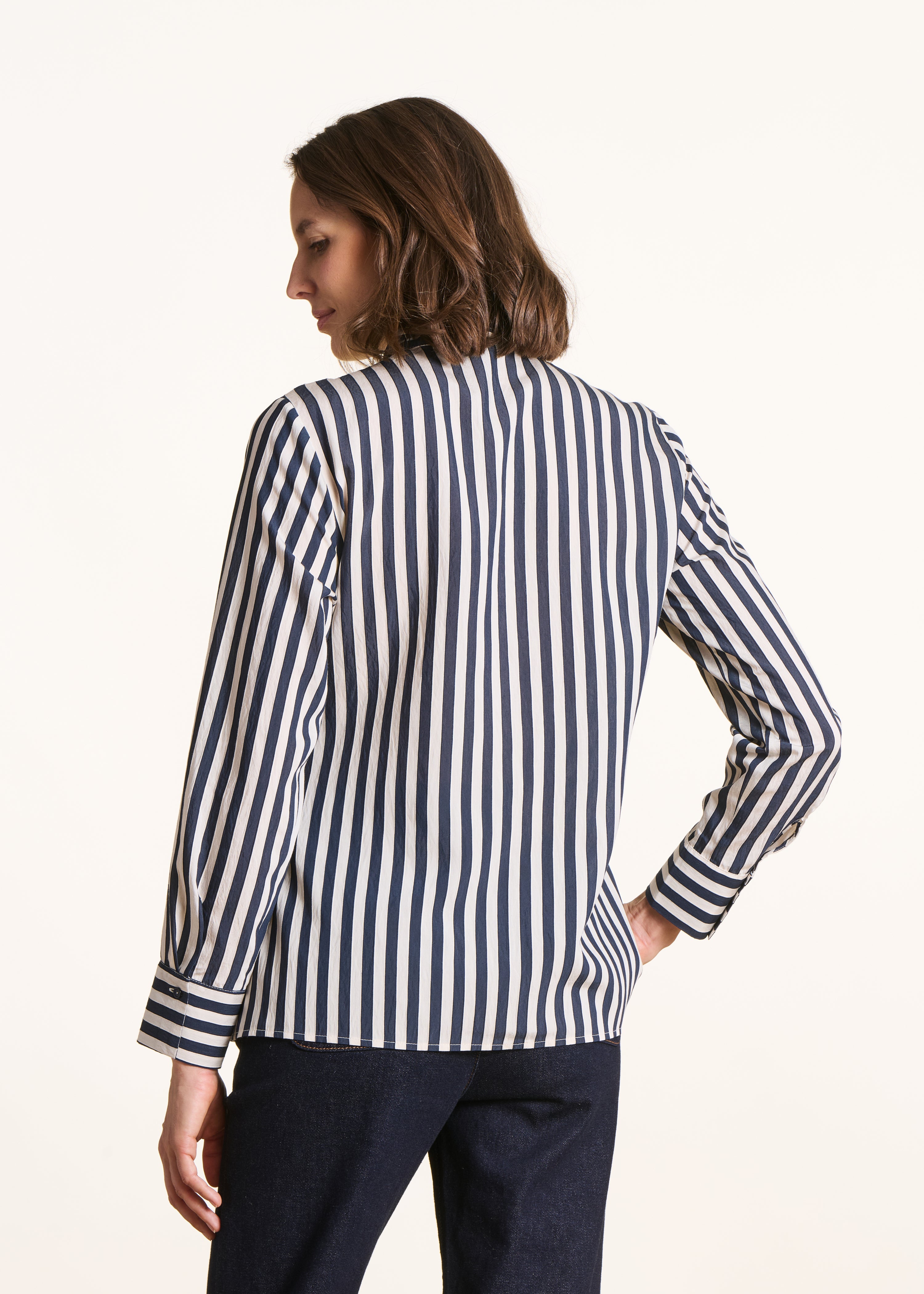 Marineblau gestreifte Bluse