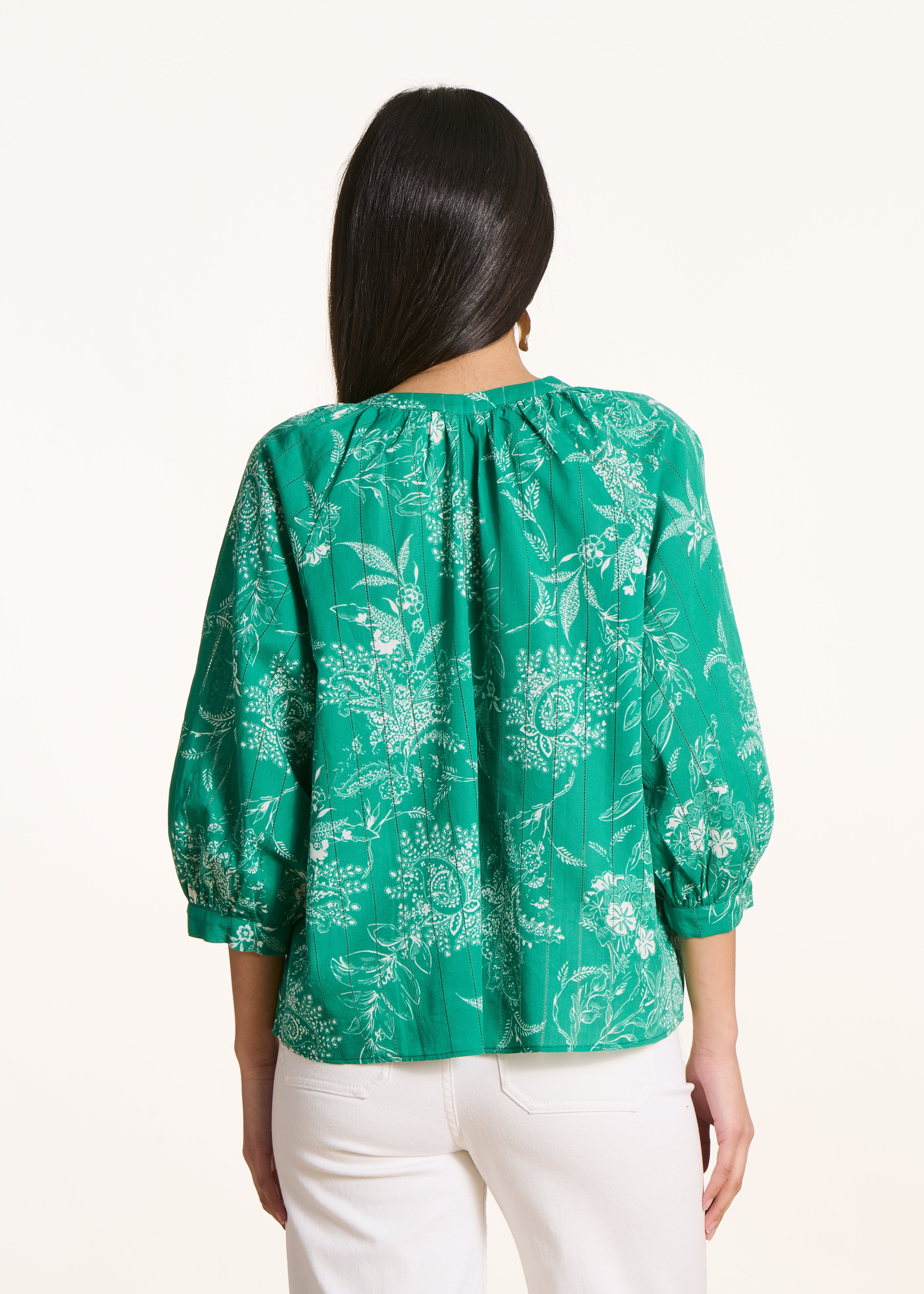 Groen bloesje met bloemenprint van biologisch katoenen voile