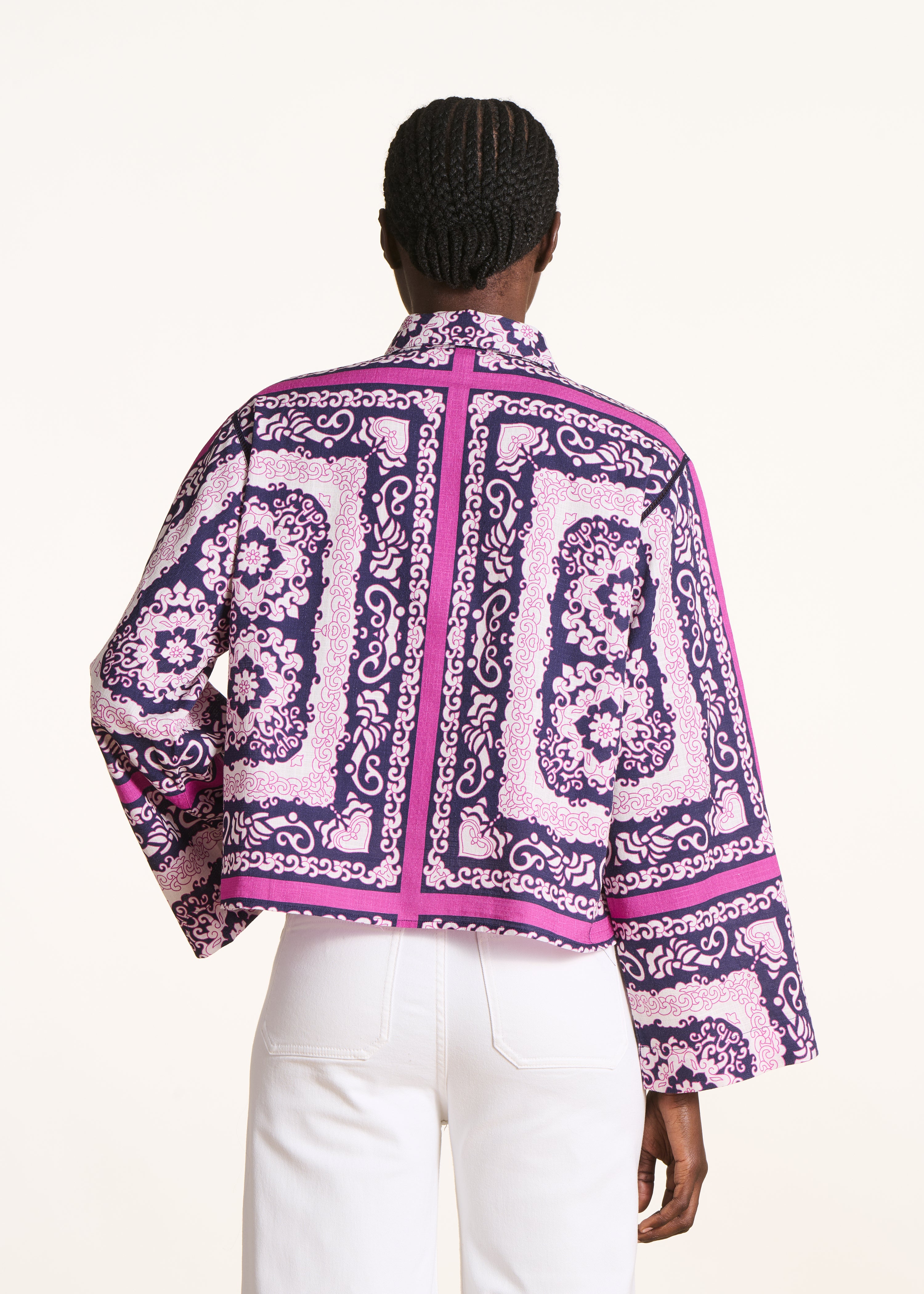 Chemise ample violet et rose à imprimé foulard