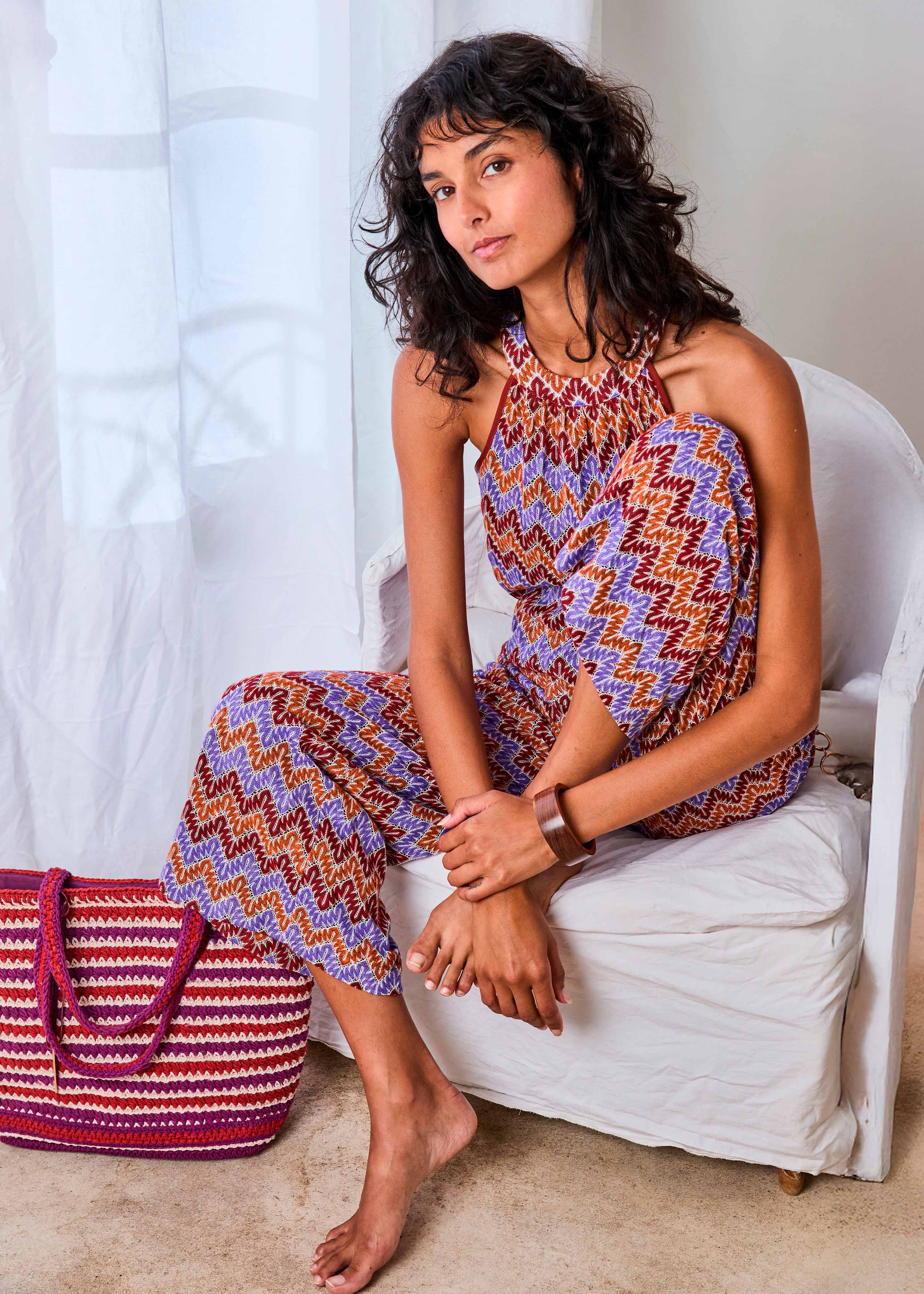 Mono de manga corta en crochet color malva