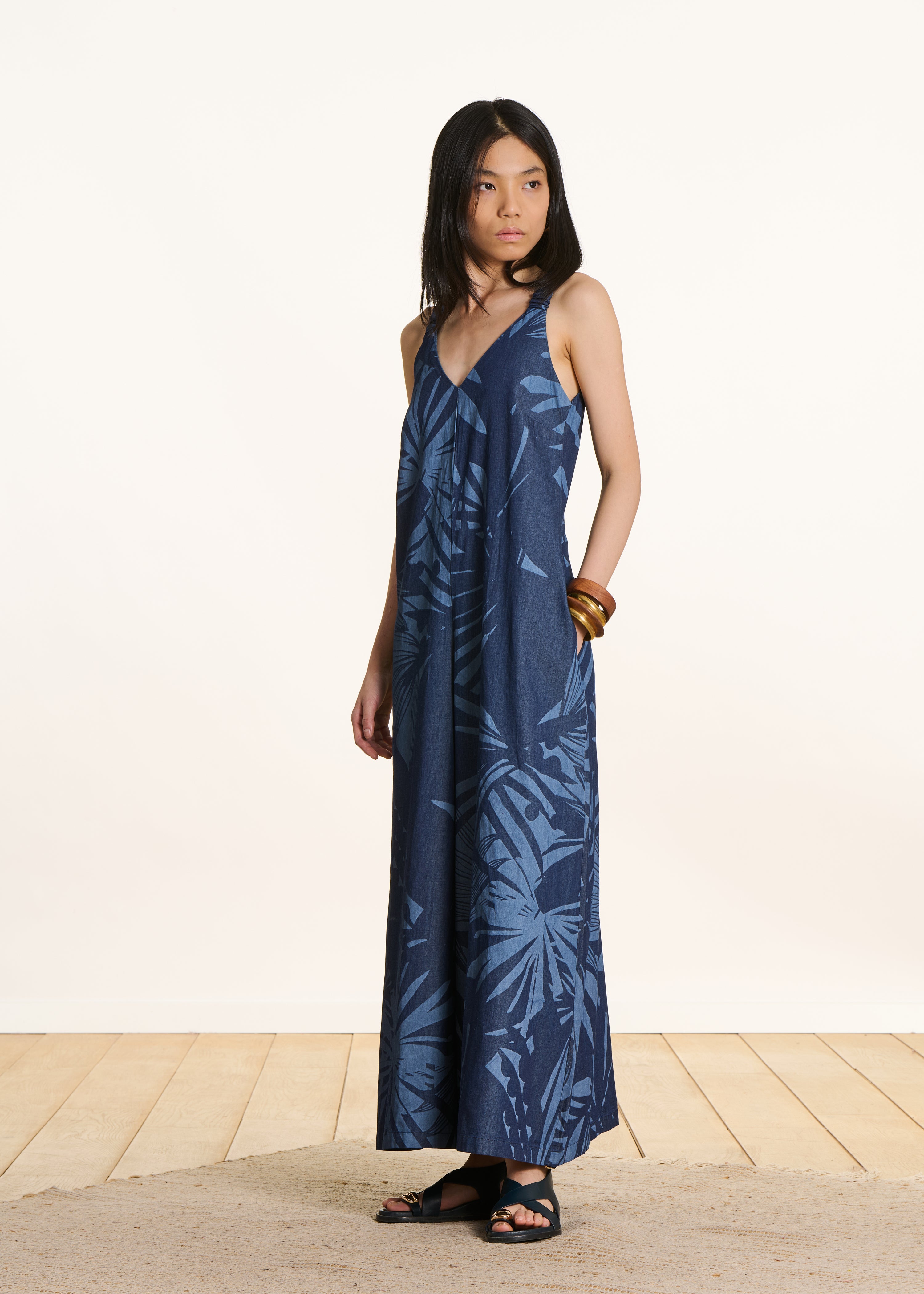 Marineblauwe katoenen jumpsuit met spaghettibandjes en print