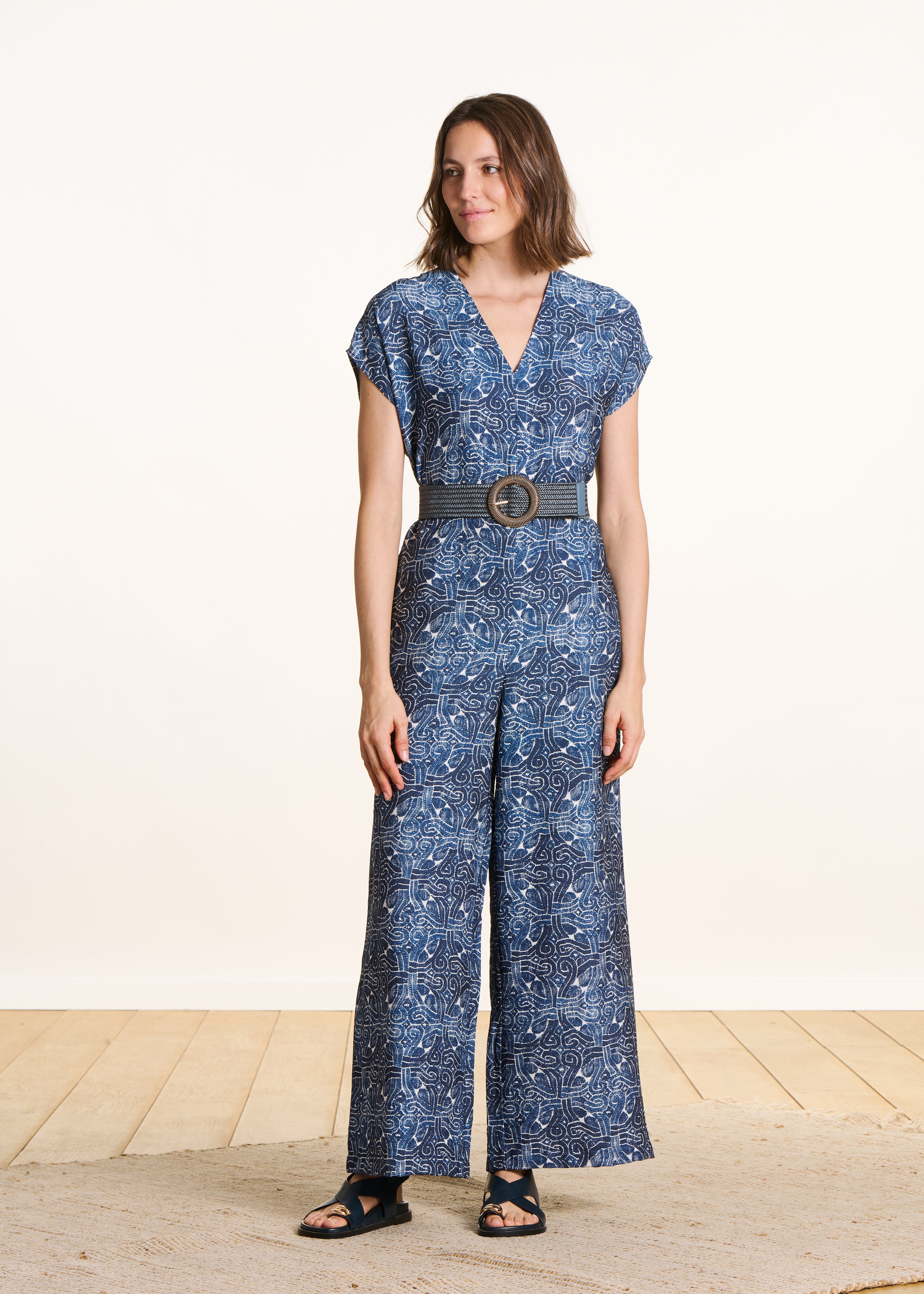 Combinaison manches courtes bleue à imprimé