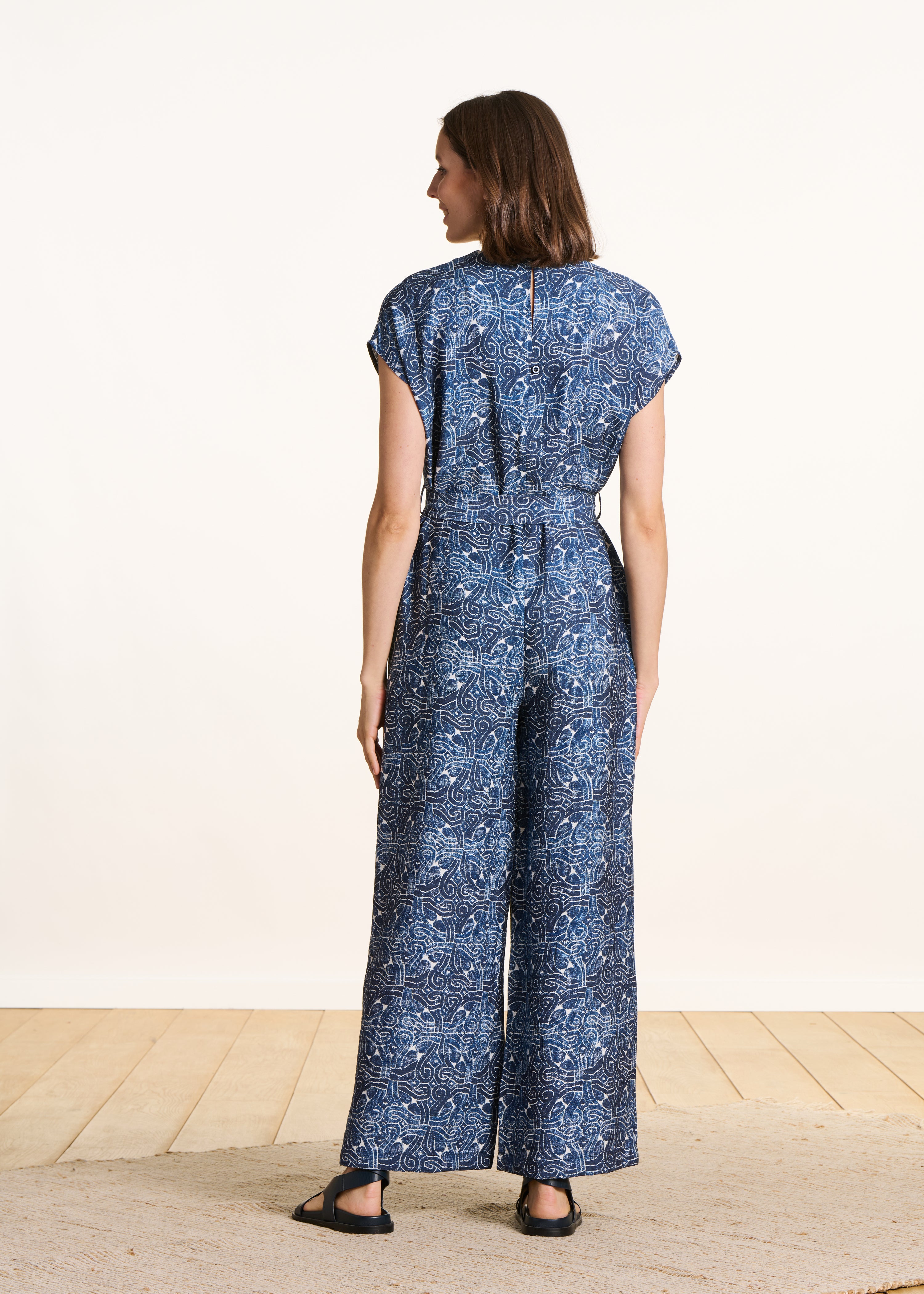 Combinaison manches courtes bleue à imprimé