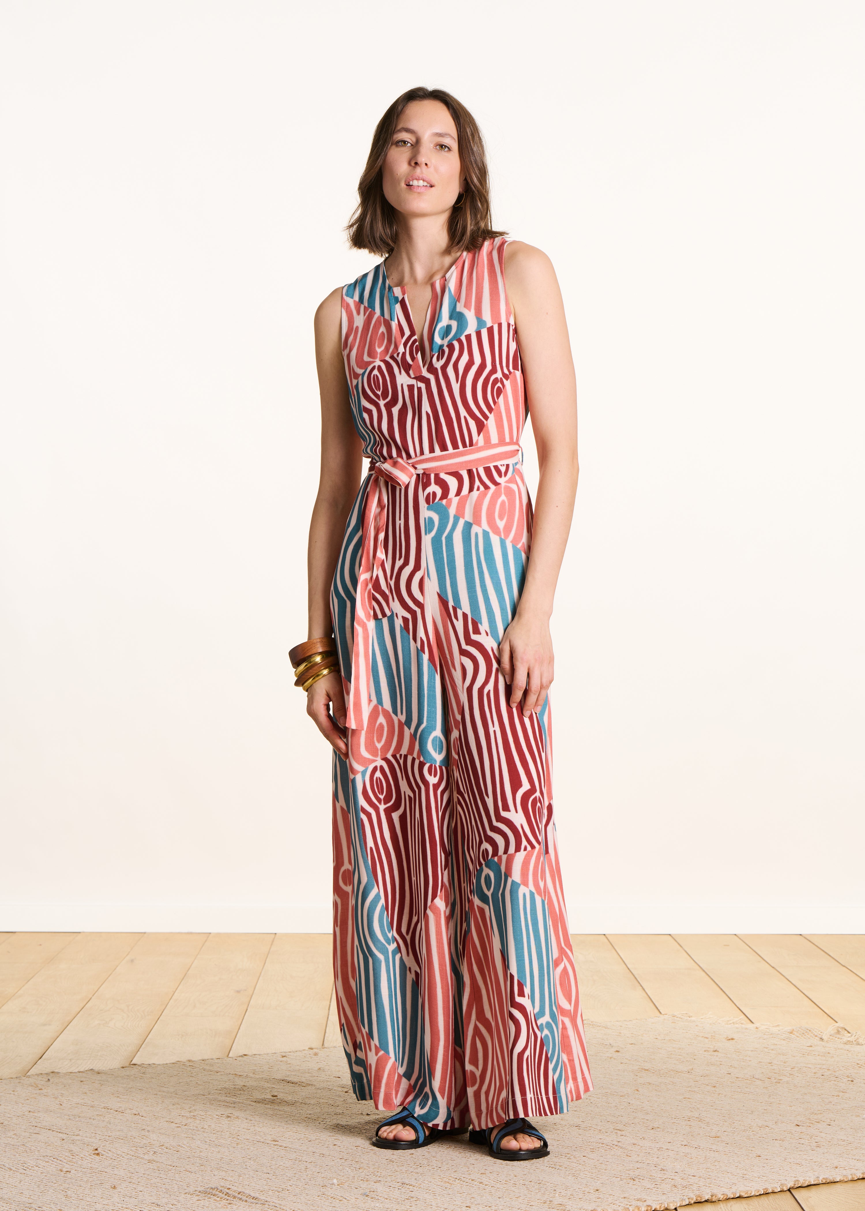 Brown and blue fluid jumpsuit with print