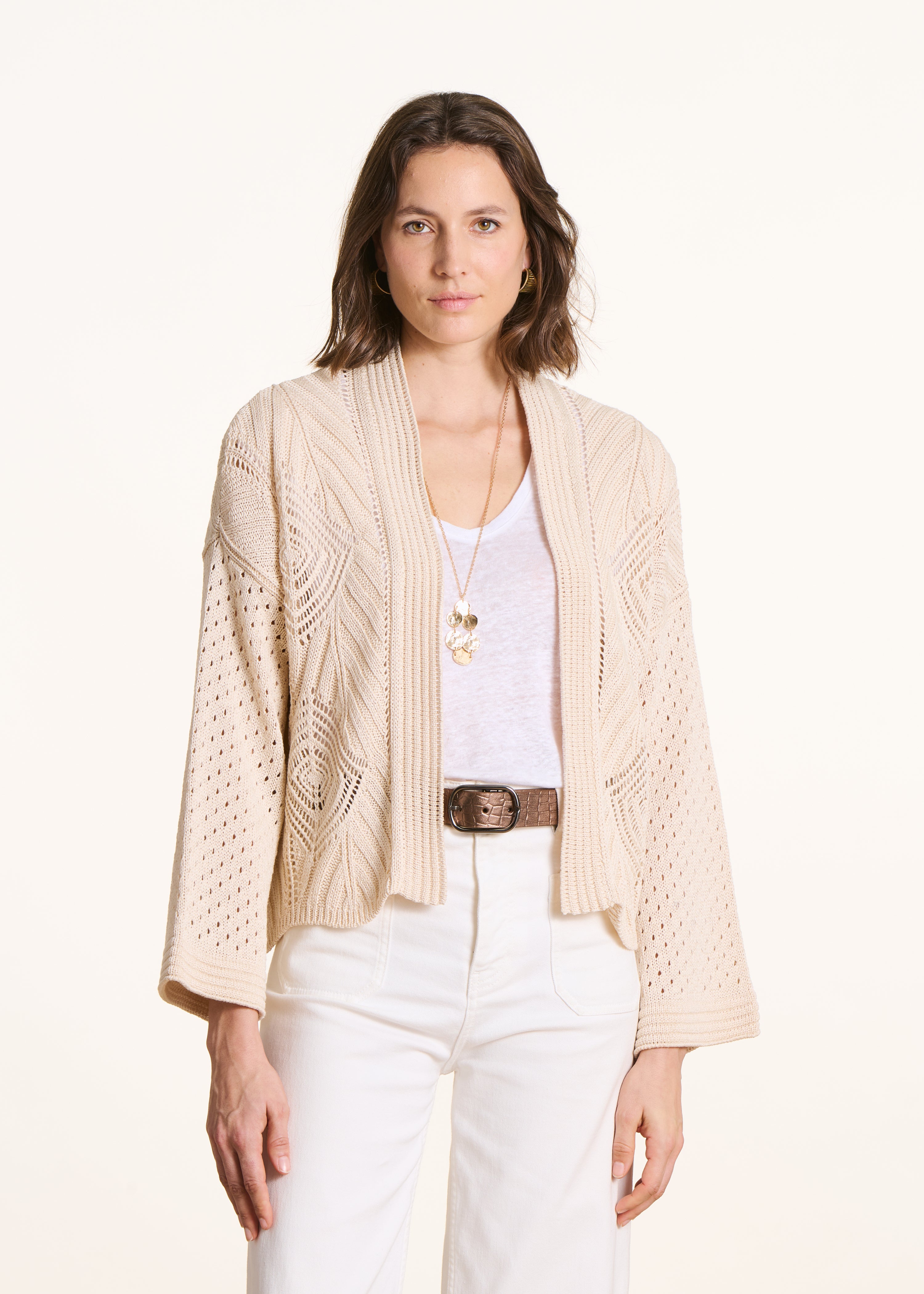 Gilet écru ouvert en maille crochet