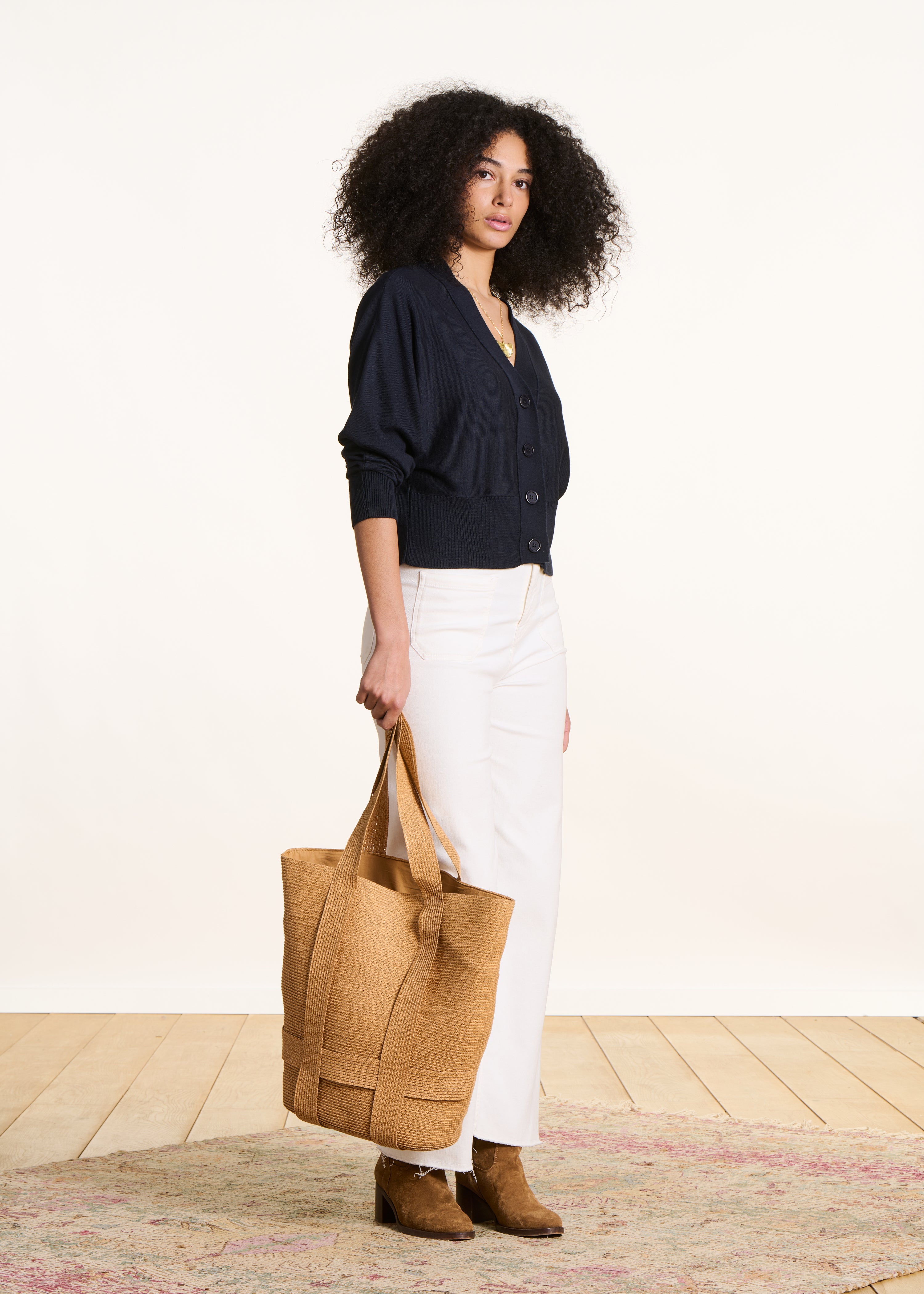 Gilet blu scuro ampio in maglia fine