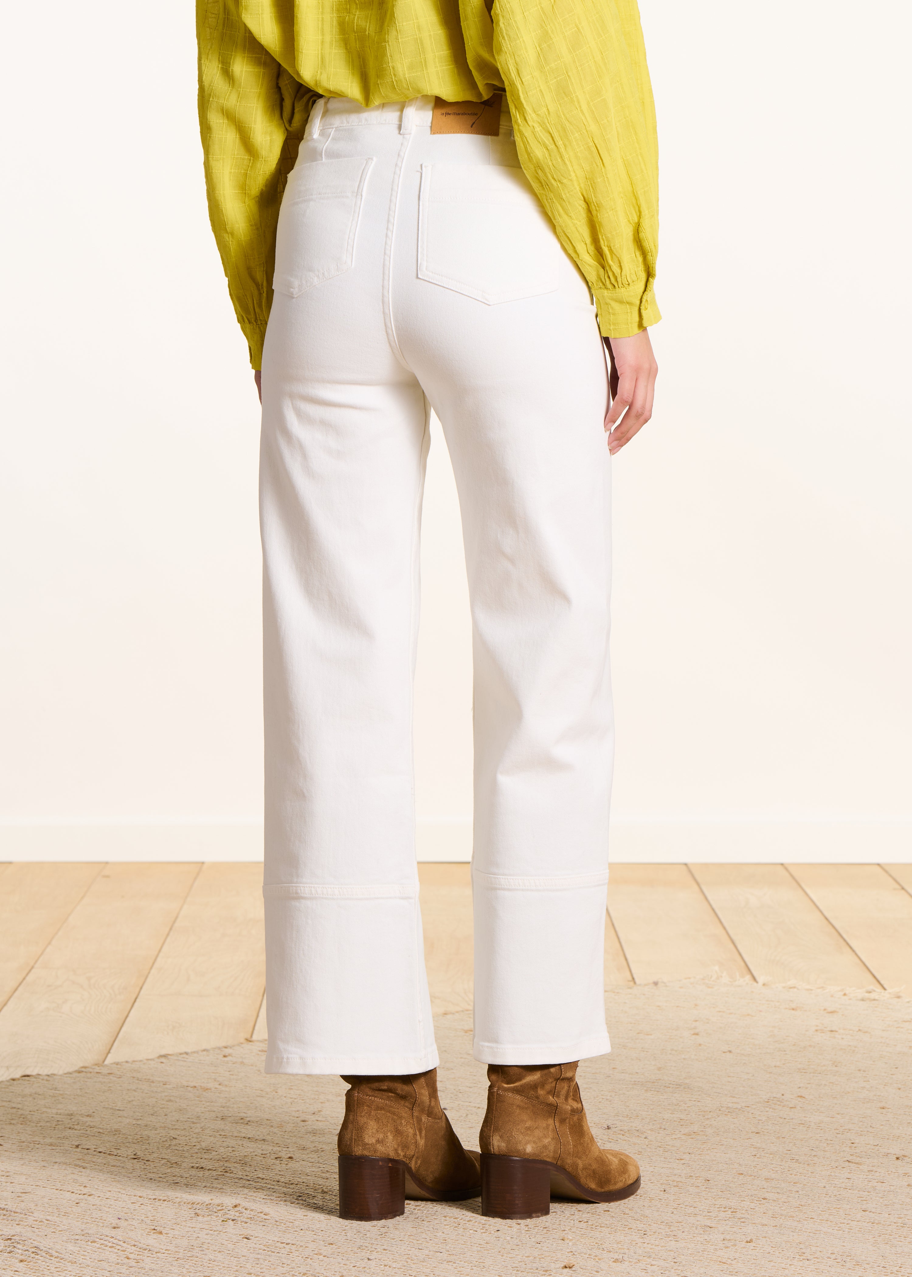 Jean blanc droit taille haute en coton biologique