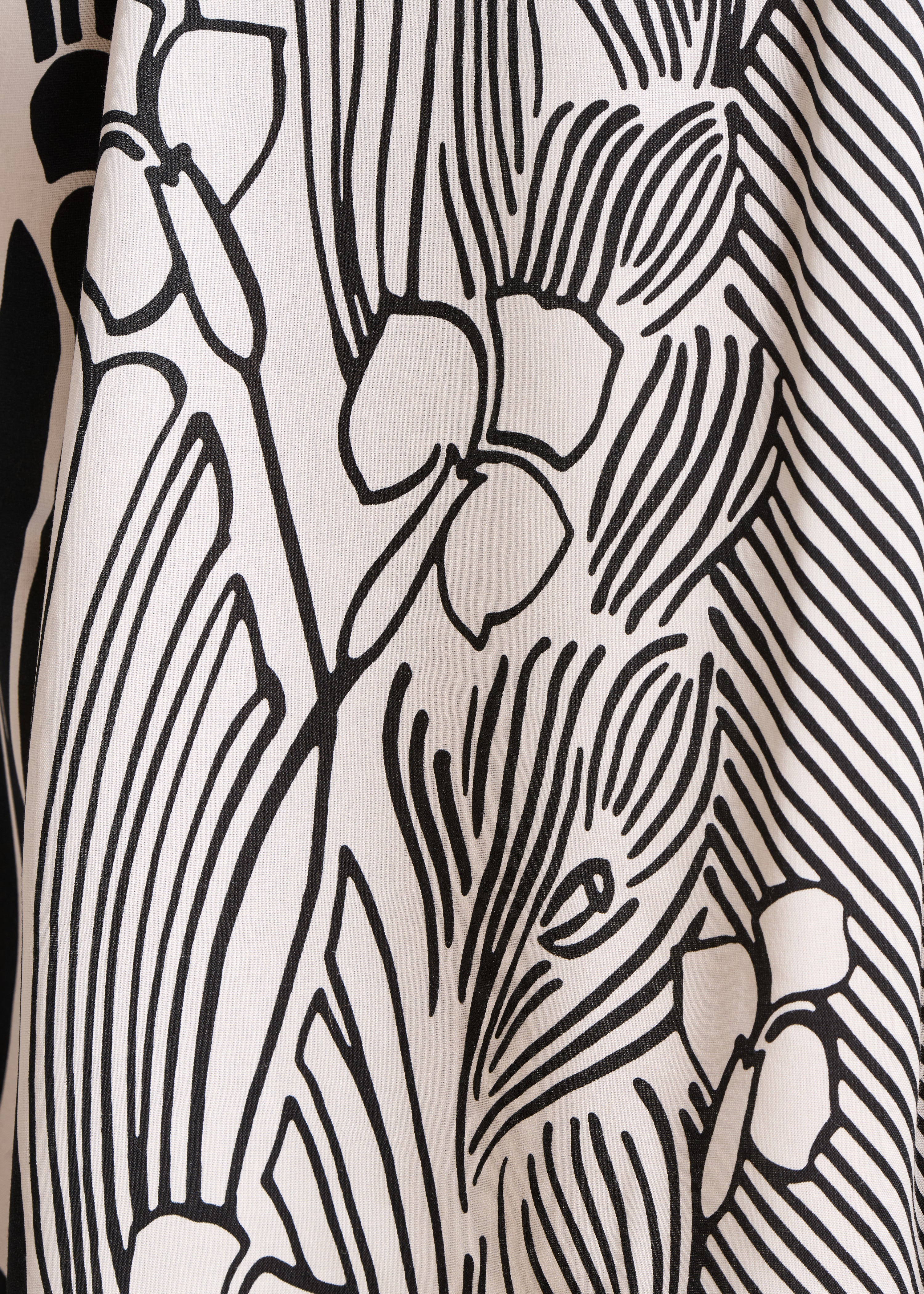 Jupe mi-longue à imprimé floral noir et blanc