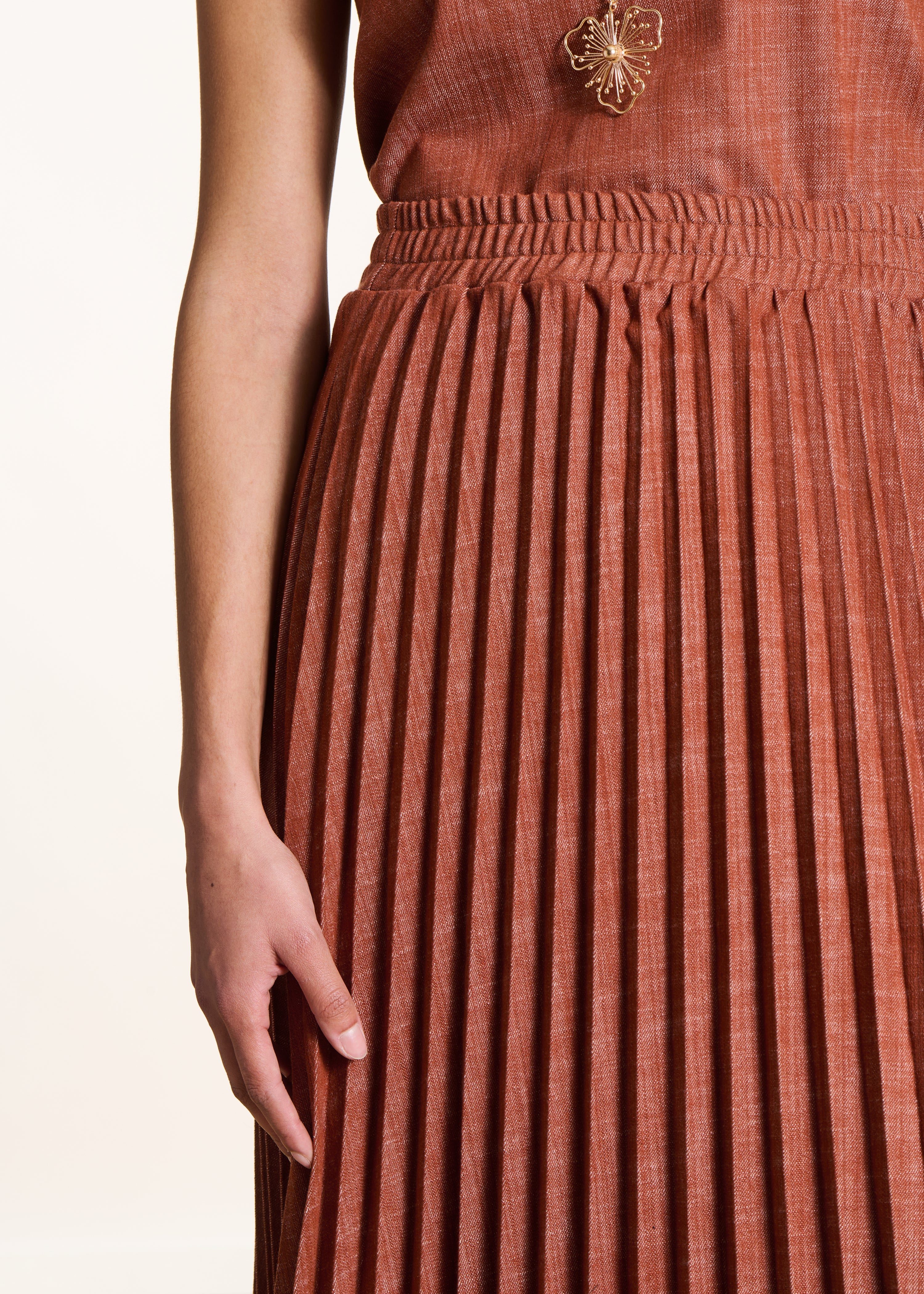 Jupe mi-longue en denim marron