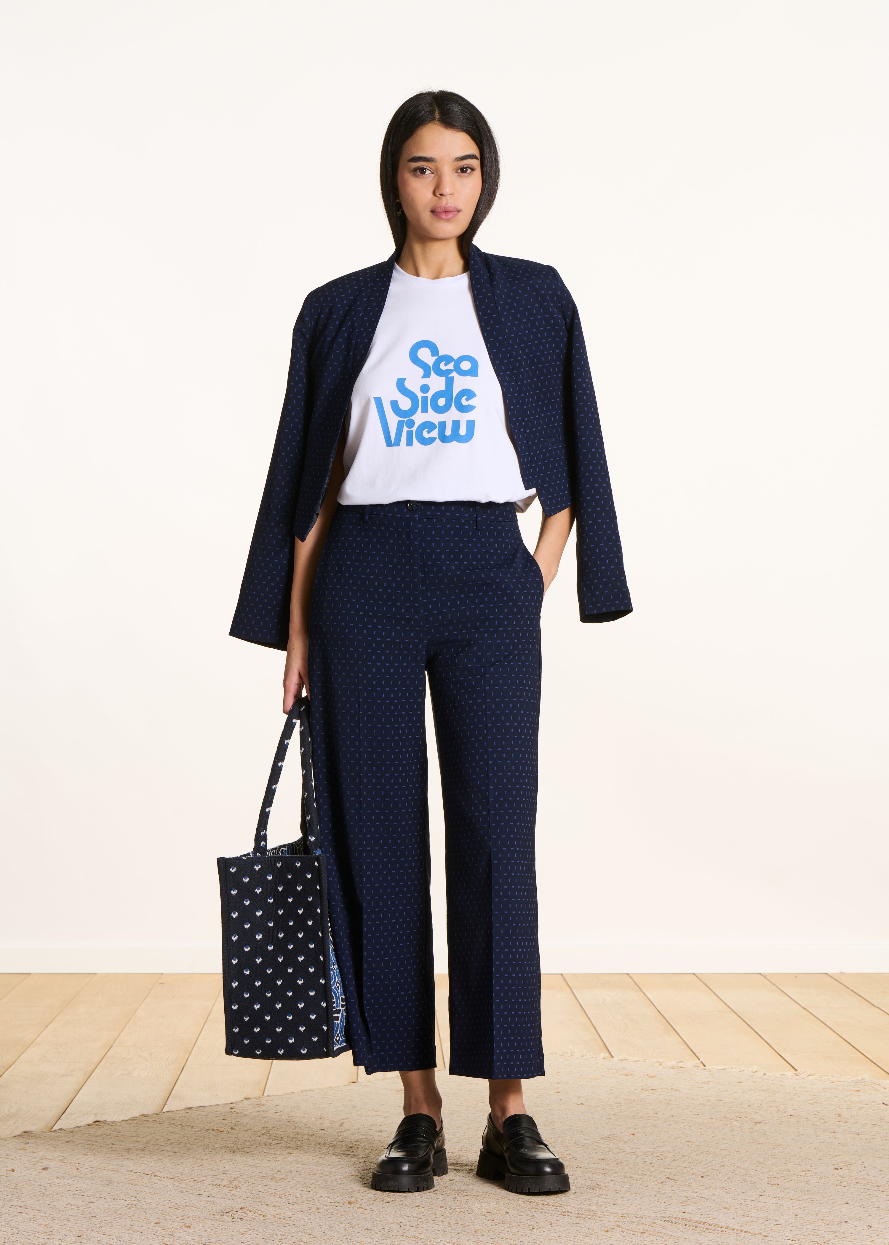 Pantalon cropped en jacquard bleu et violet