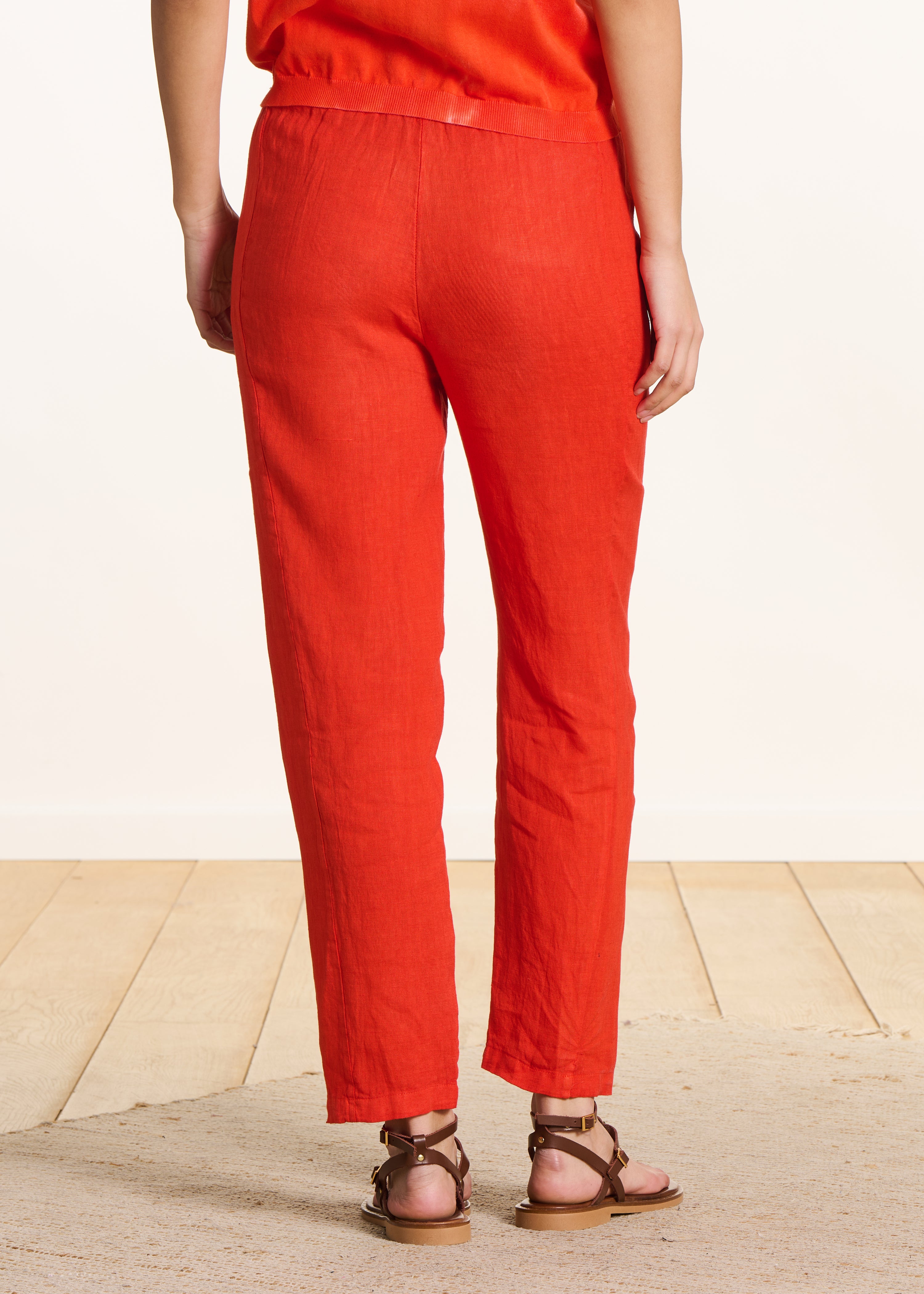 Pantalon carotte orange en lin taille élastiquée