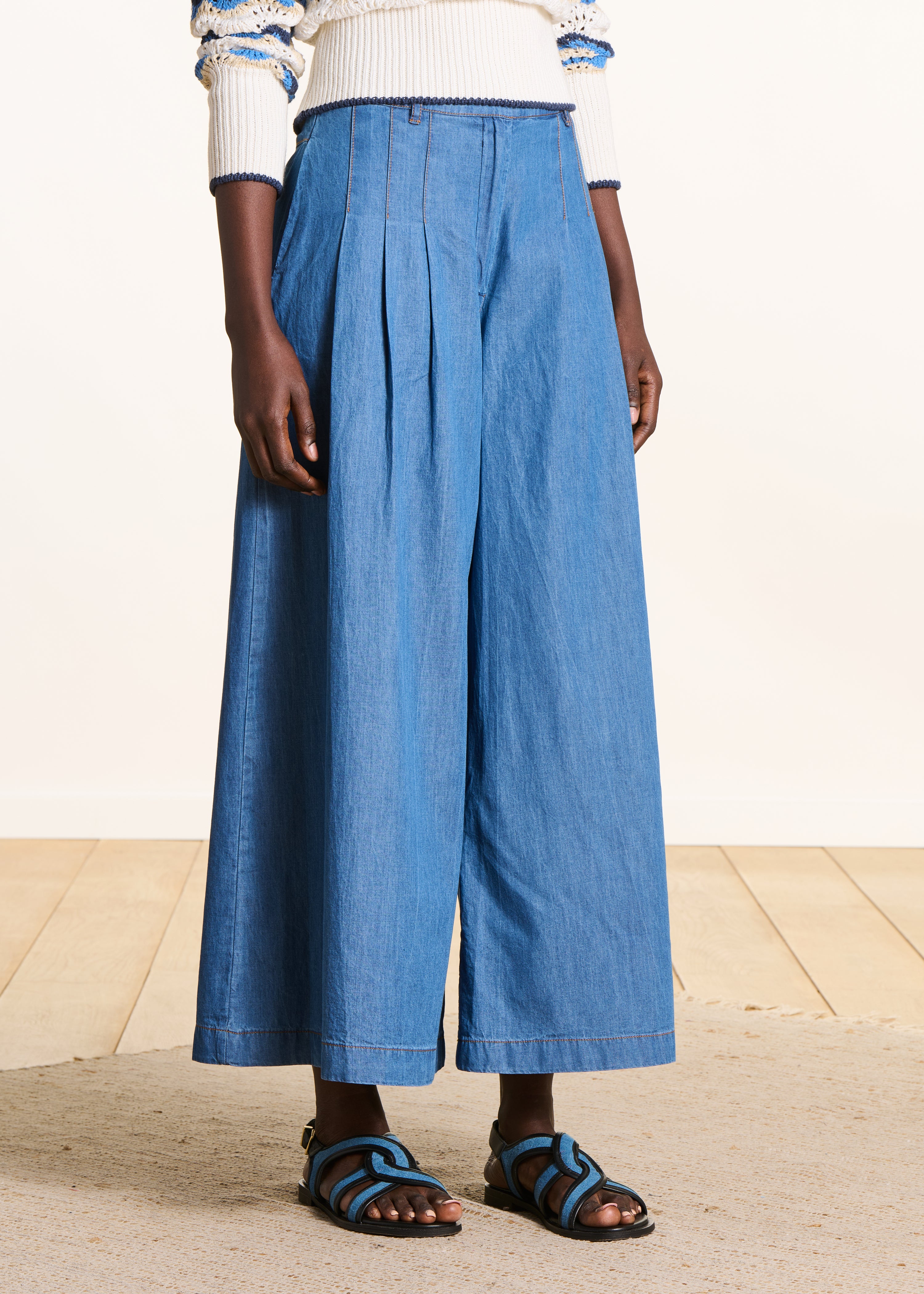 Wide 7/8-length trousers in soft denim
