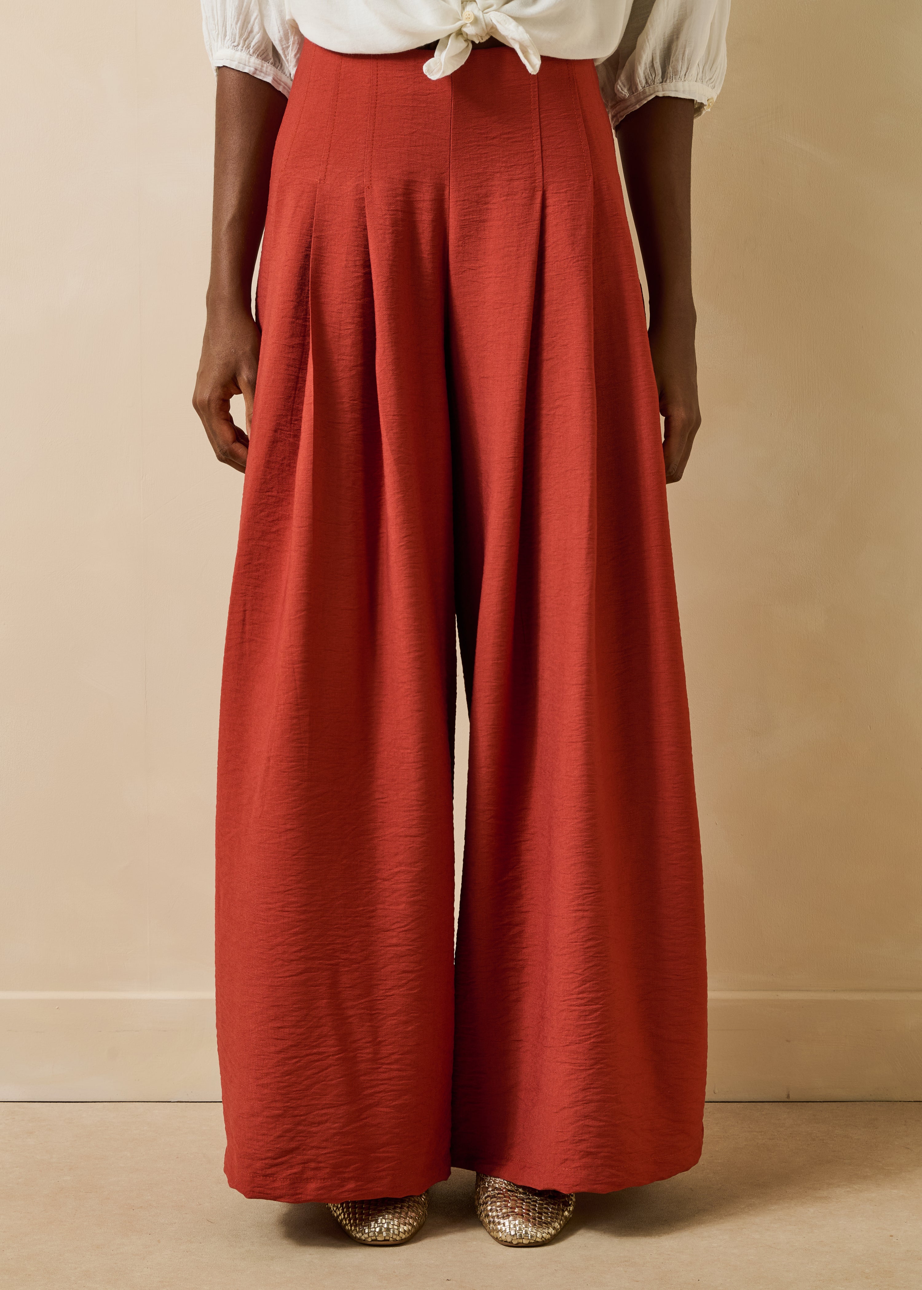 Pantalón ancho terracota de talle alto con cintura elástica