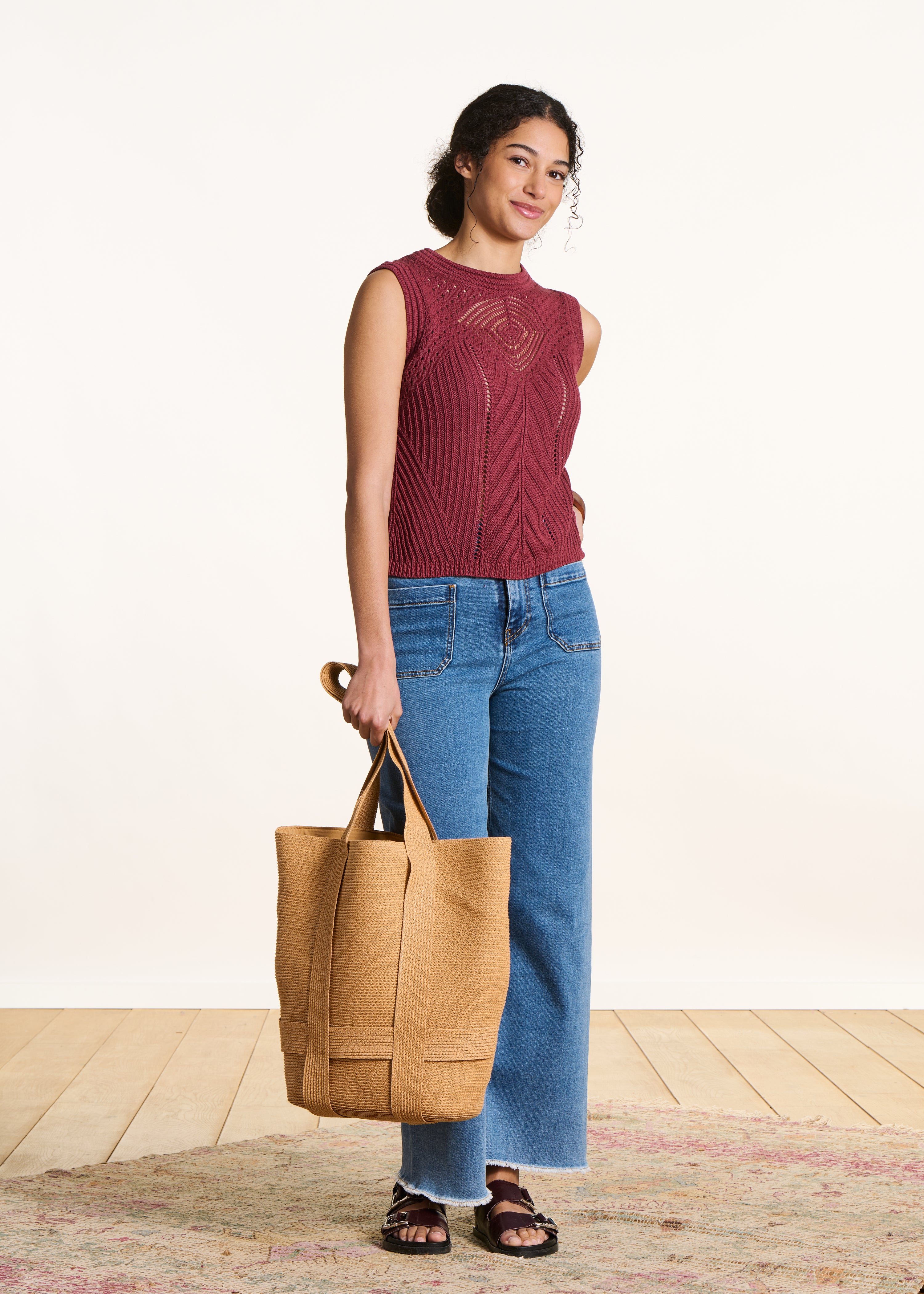 Jersey sin mangas terracota en punto crochet calado