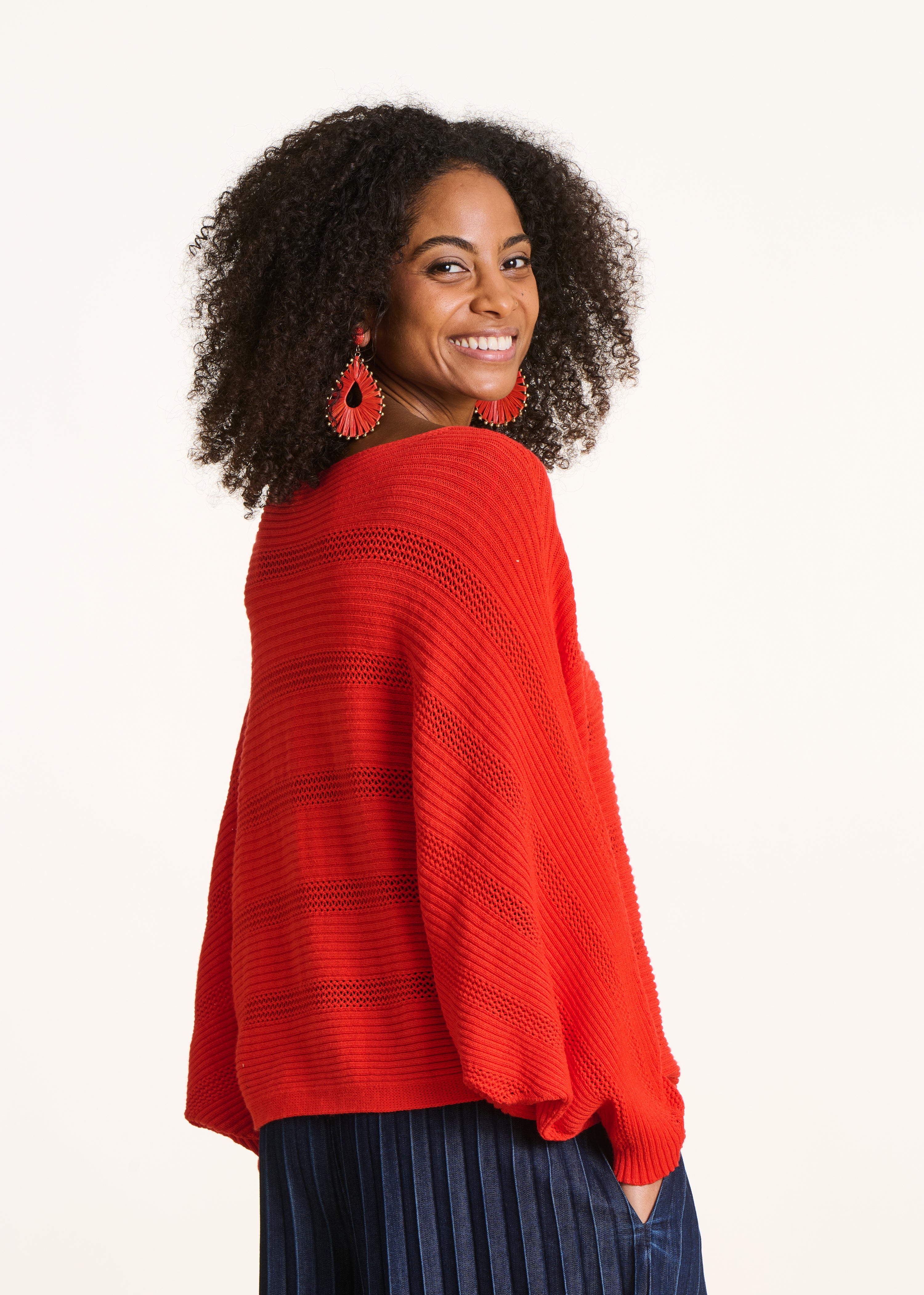 Pull cape rouge manches longues