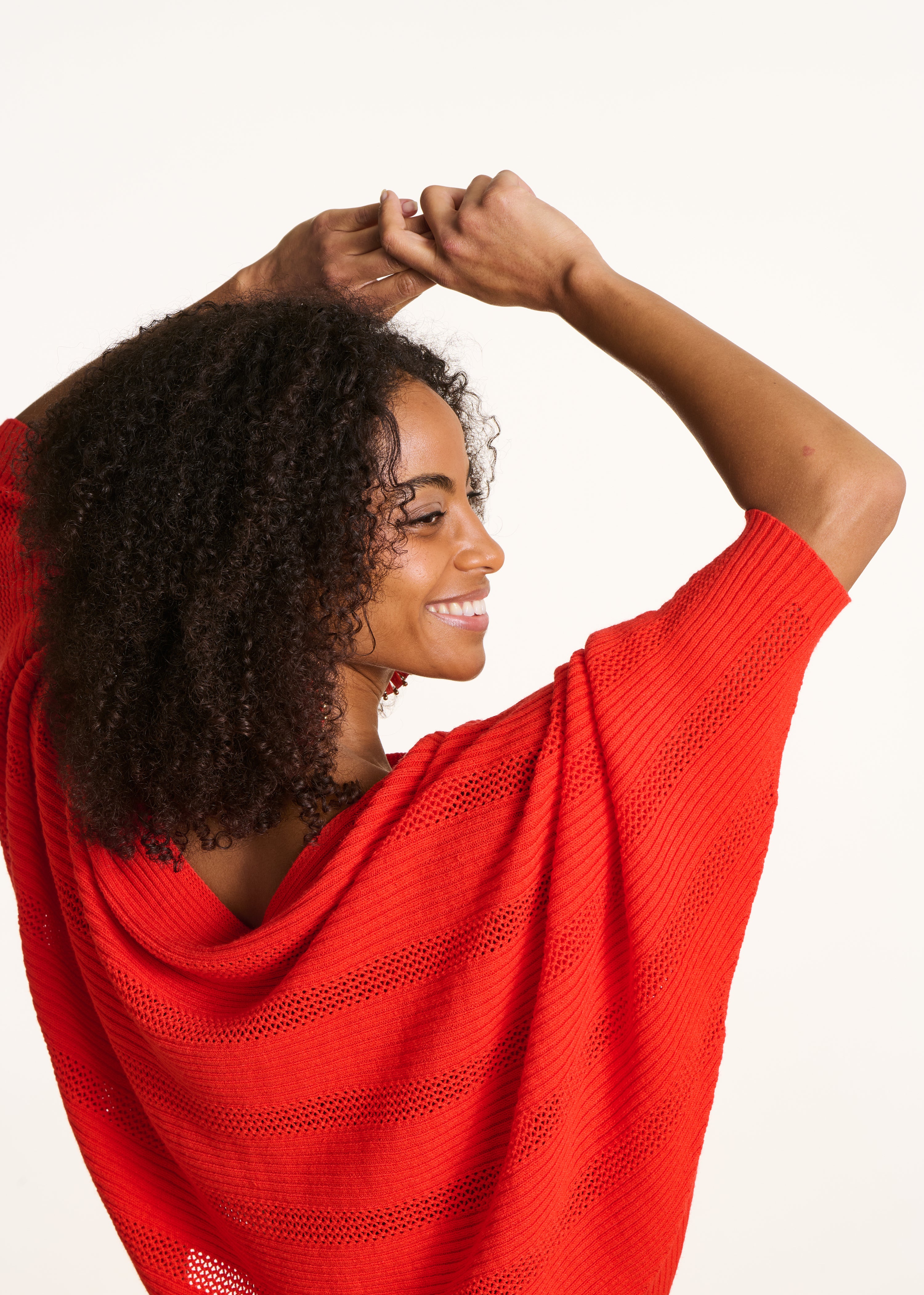 Pull cape rouge manches longues