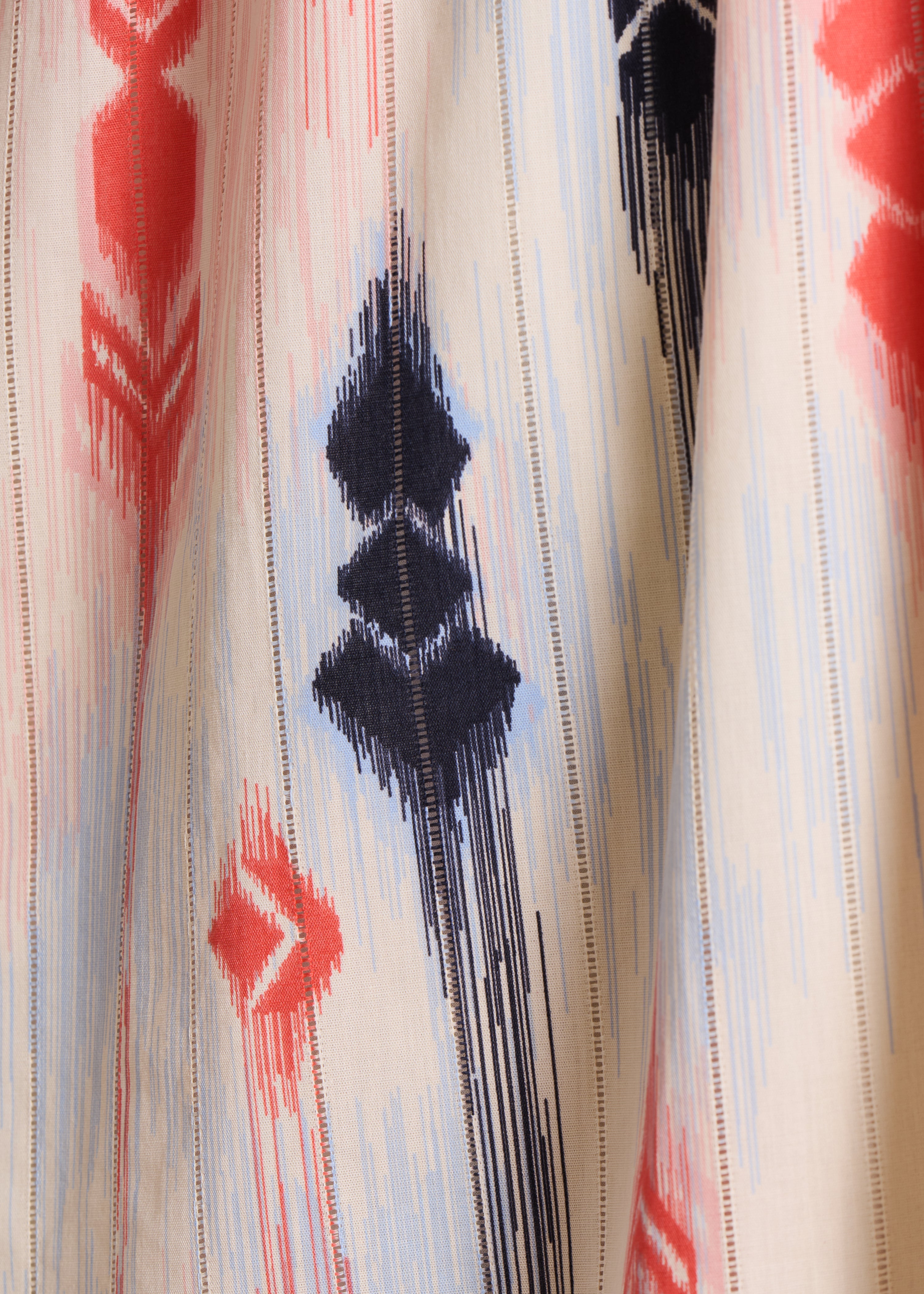 Robe longue à imprimé bleu et rose