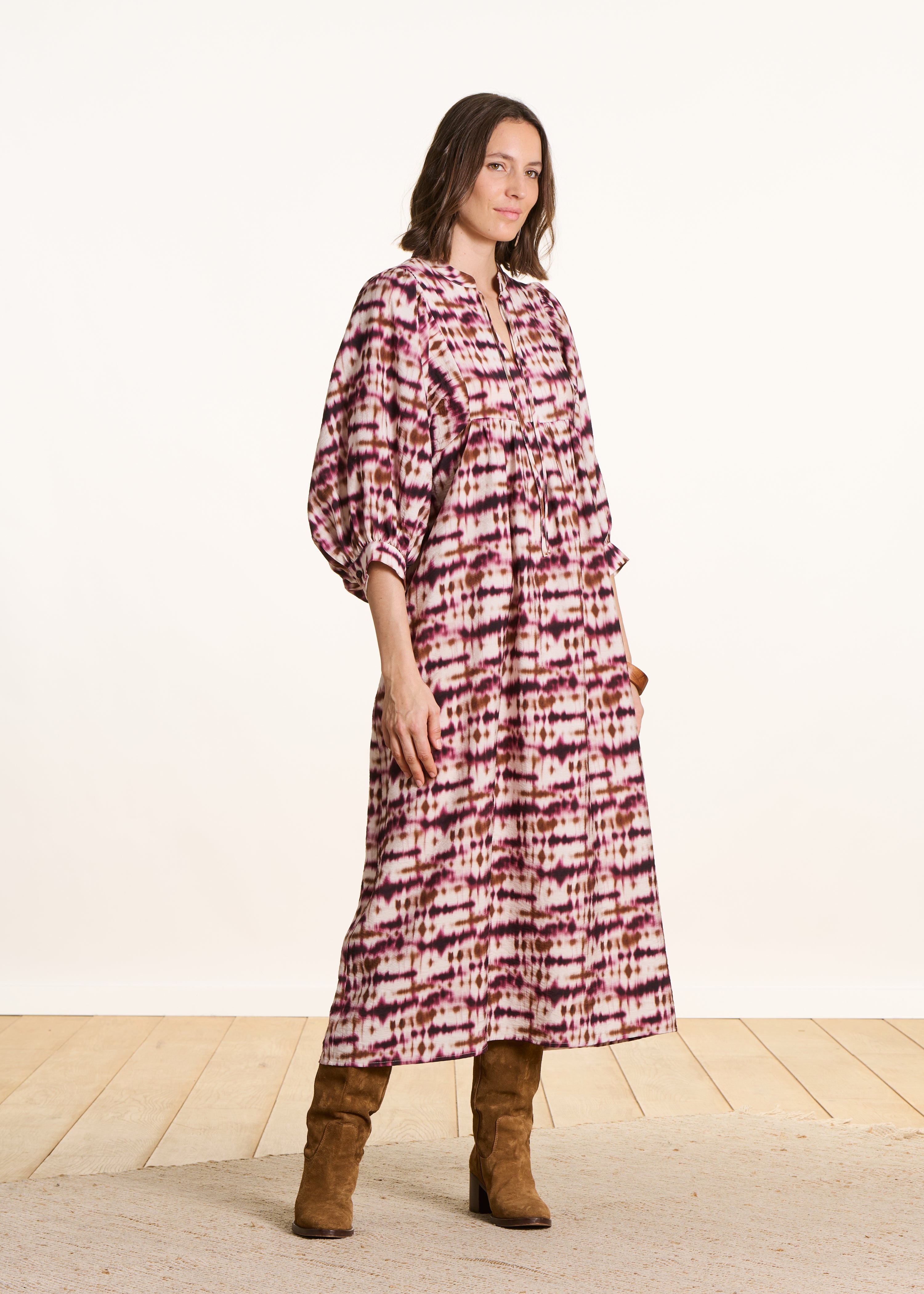 Long dress with burgundy tie & dye print
