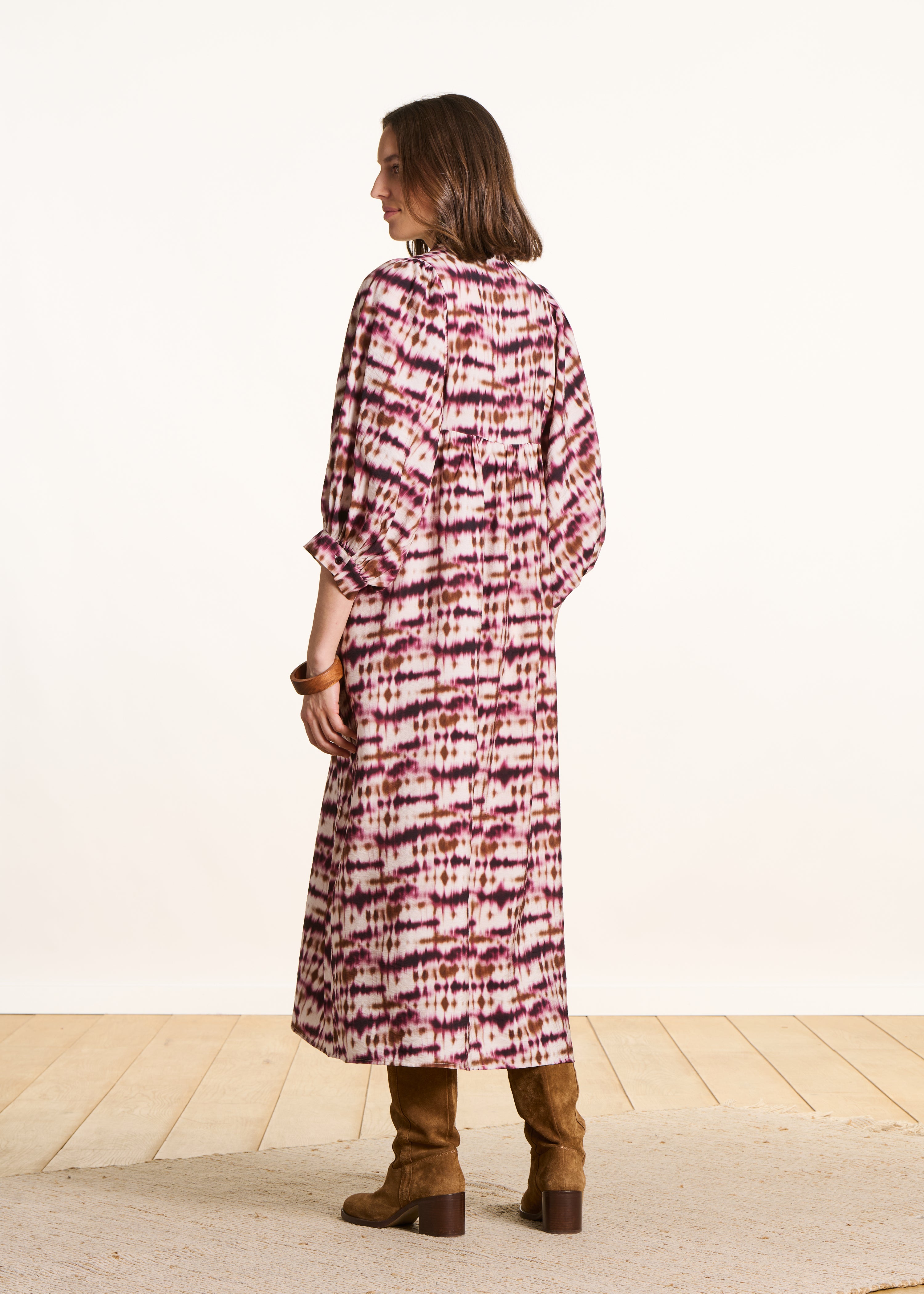 Long dress with burgundy tie & dye print