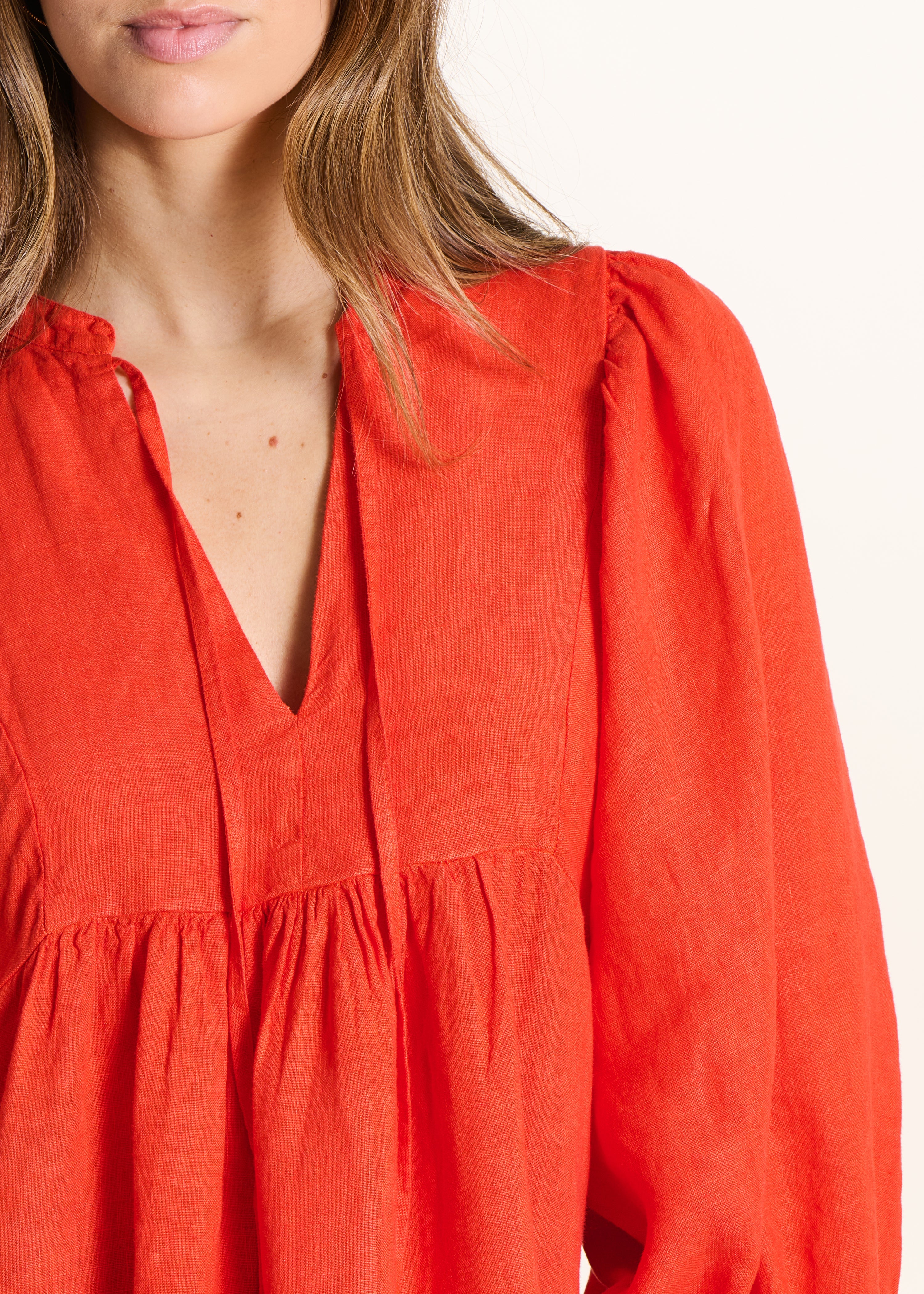 Robe longue orange en lin à manches longues