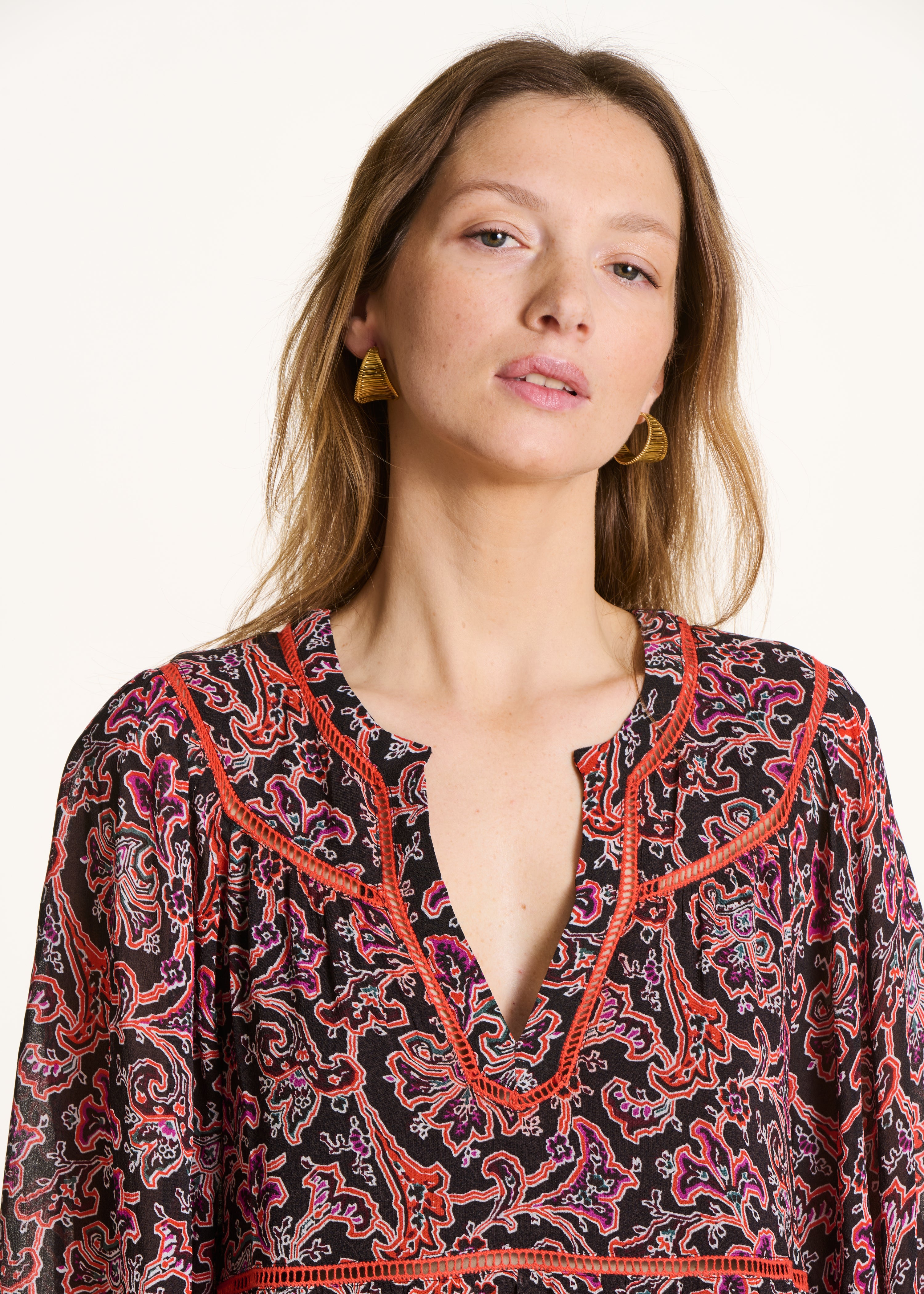 Schwarzes, weites, langes Kleid mit 3/4-Ärmeln und Print