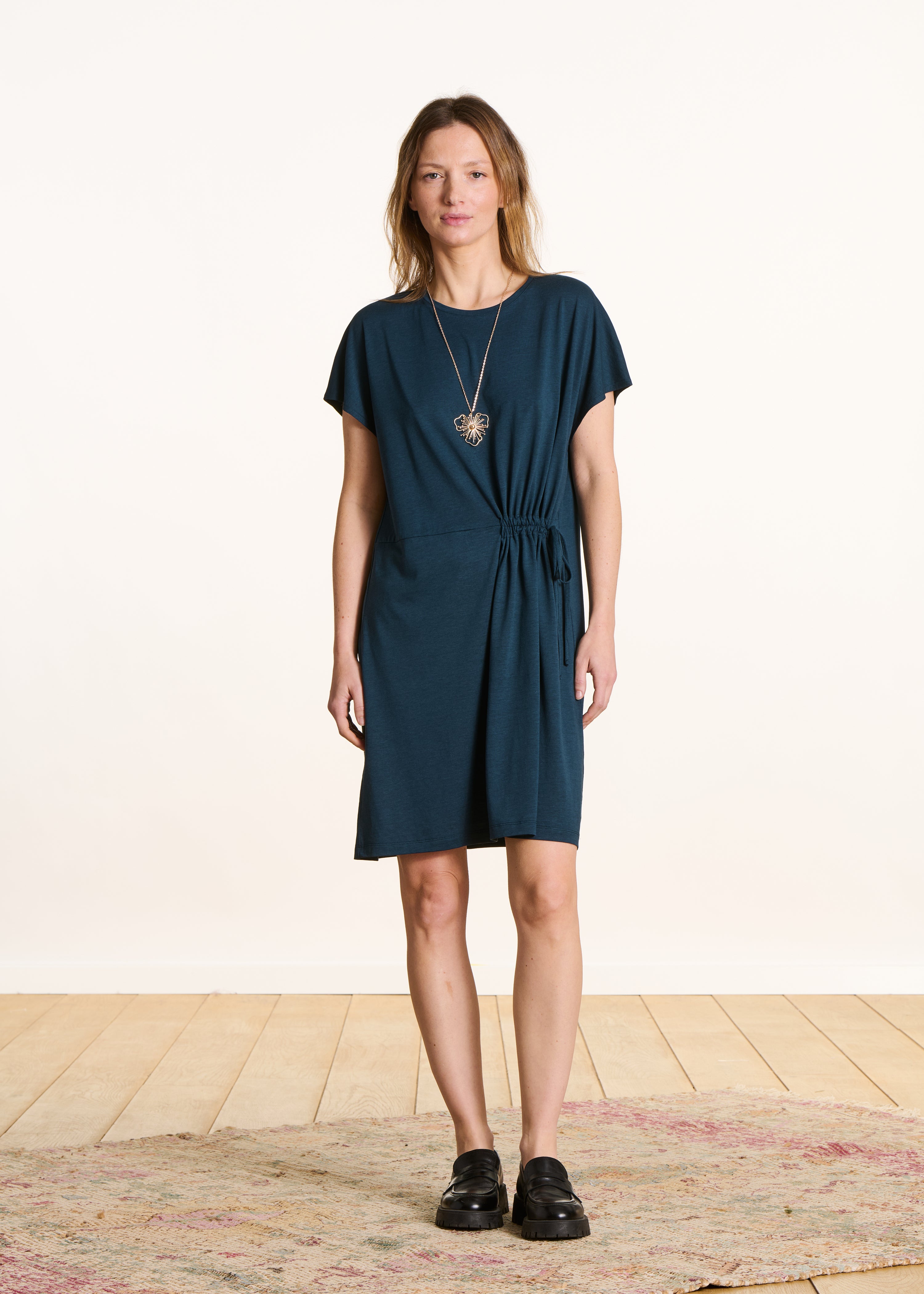 Fluid short dress petrol blue short sleeves