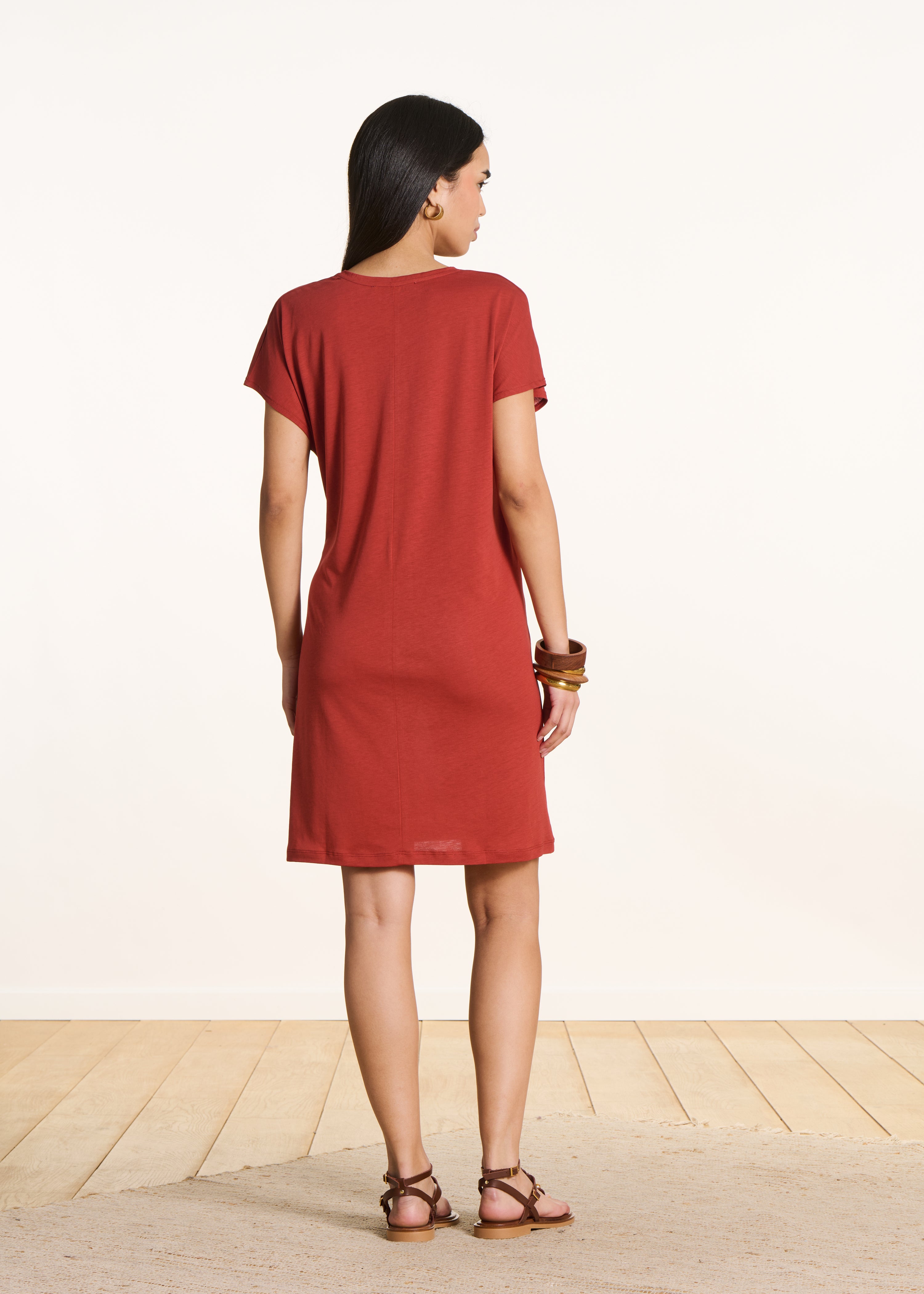 Robe courte fluide rouge manches courtes