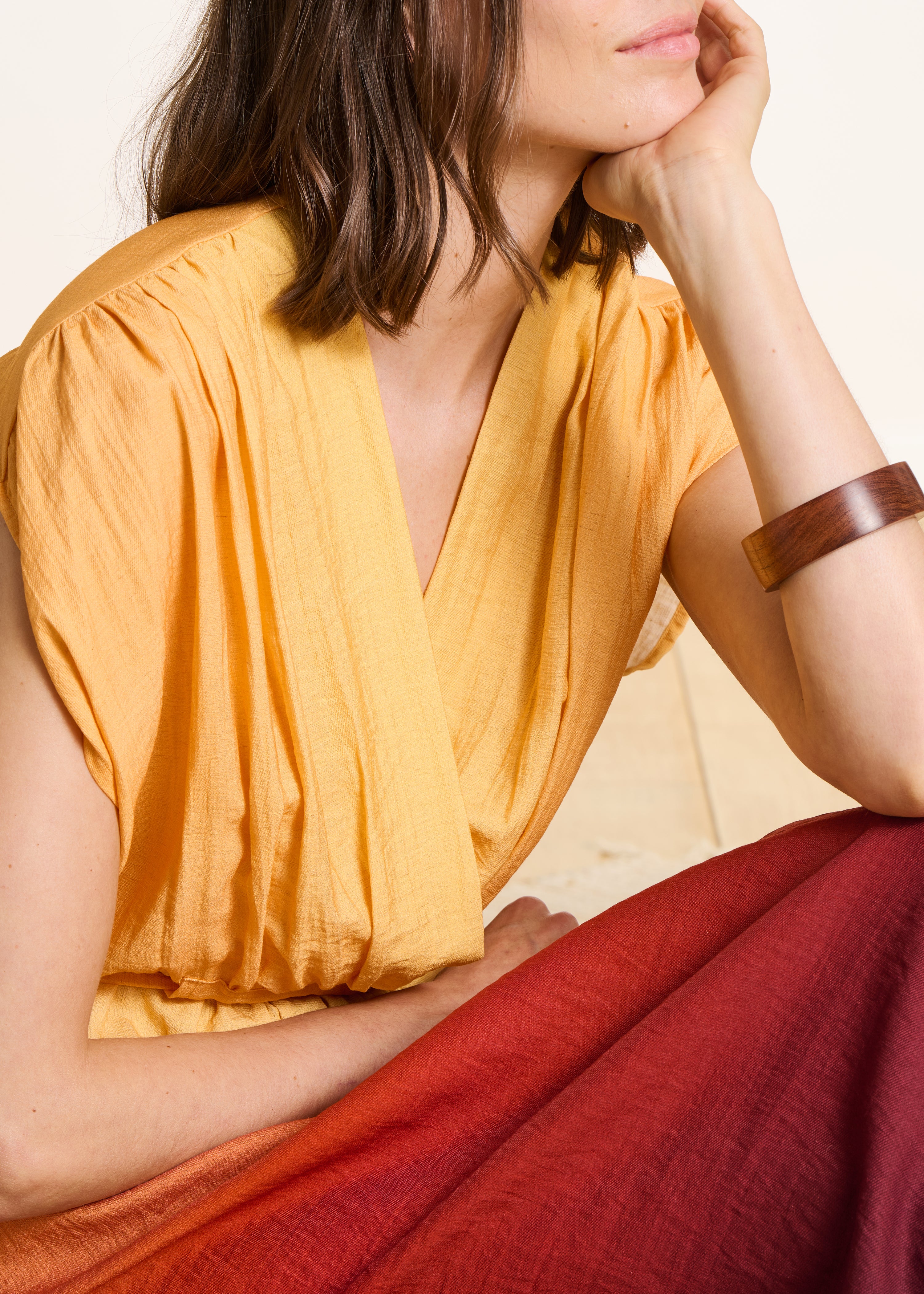 Lange jurk met meerkleurige tie-dye print