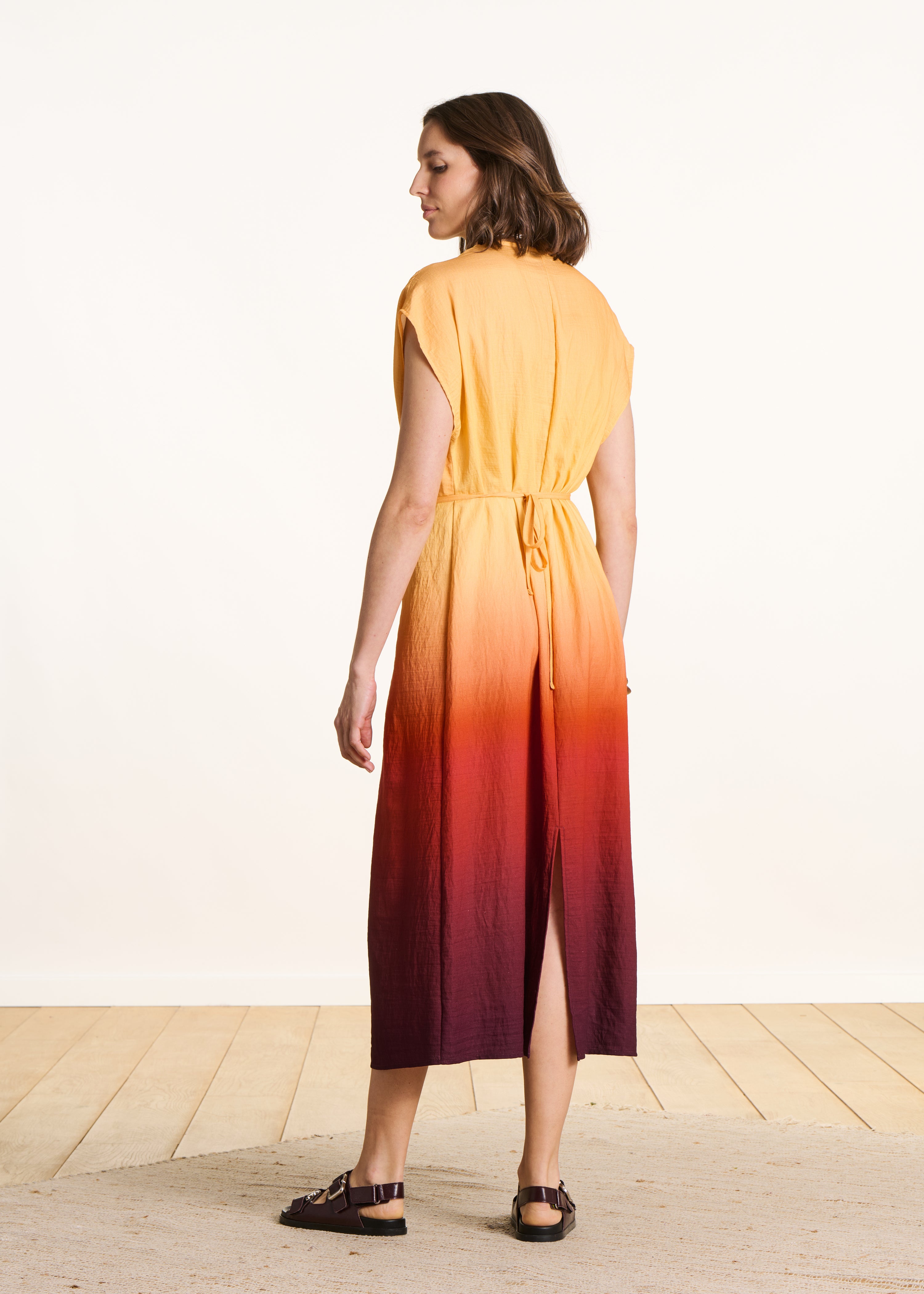 Lange jurk met meerkleurige tie-dye print