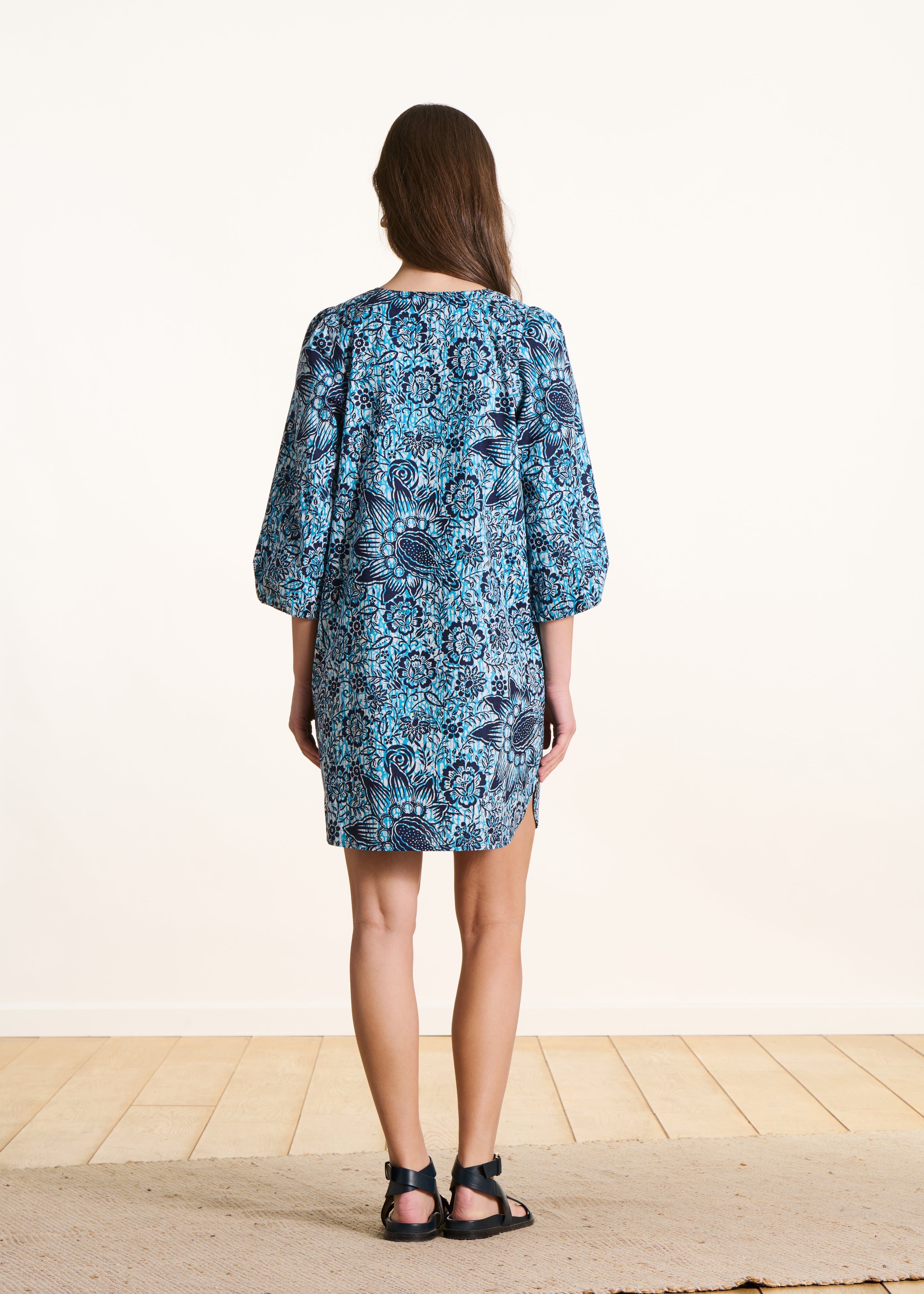 Blue short dress in cotton poplin with floral print