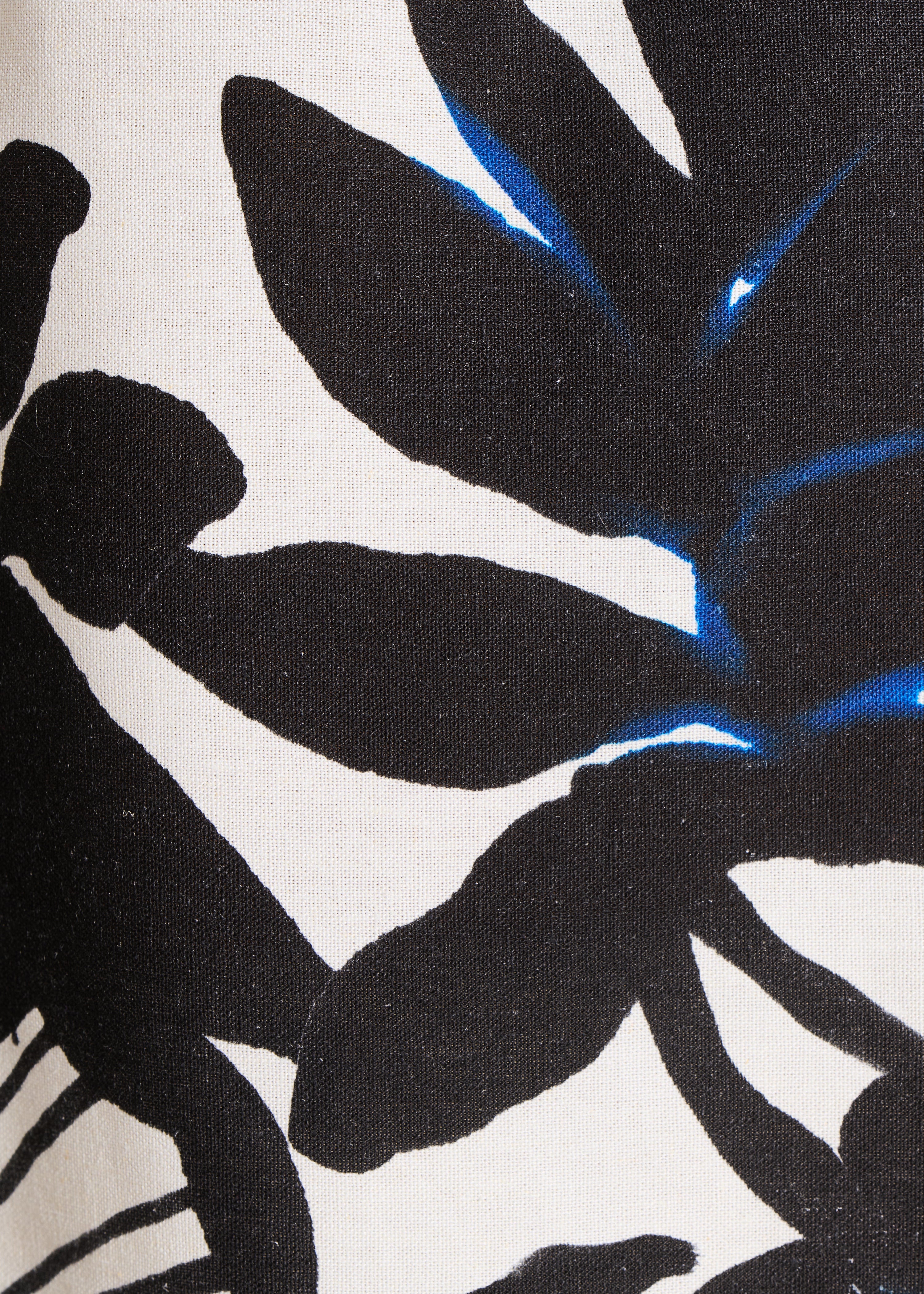 Weites Top in Ecru mit schwarzem Print