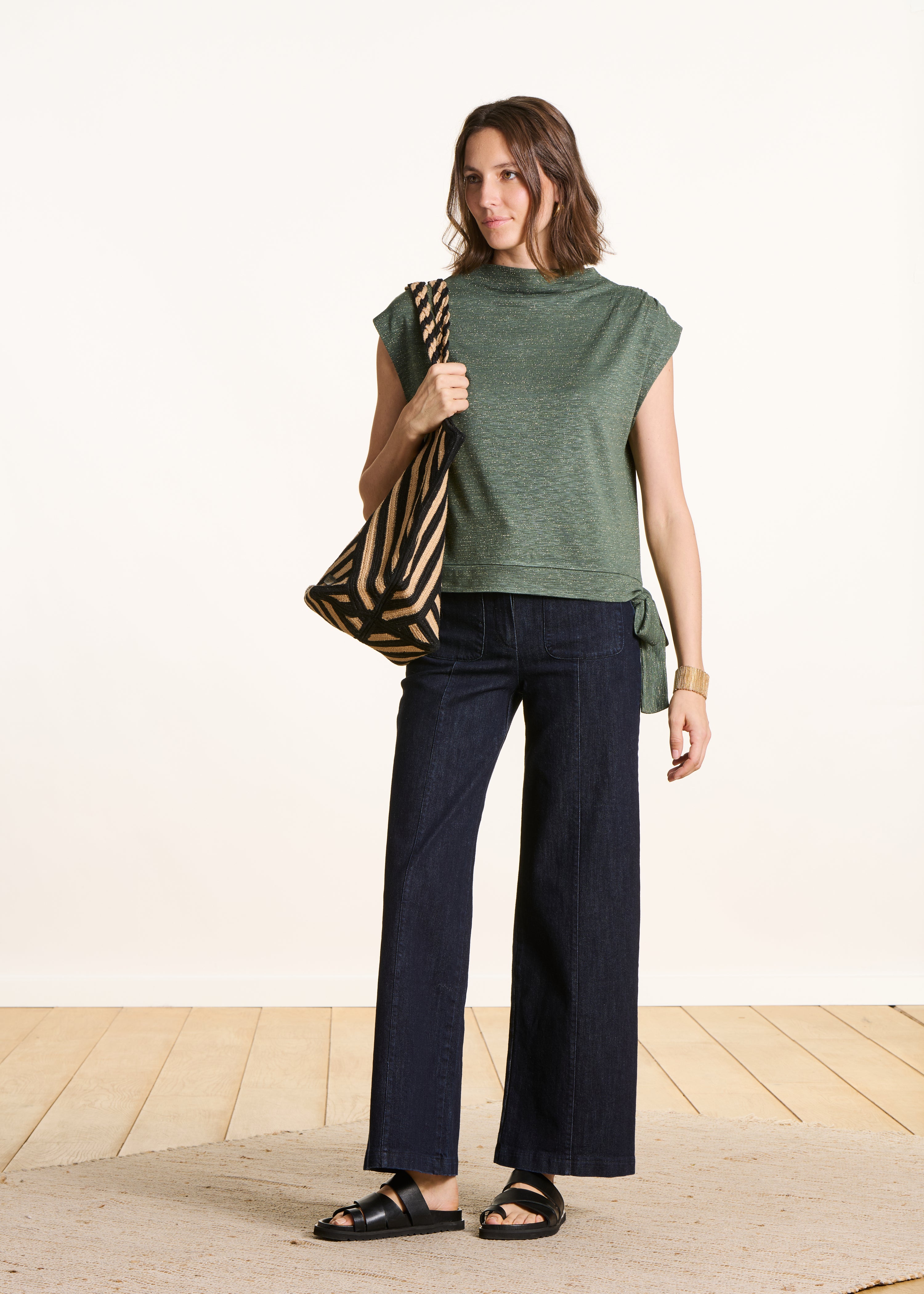 Iridescent khaki sleeveless jersey T-shirt