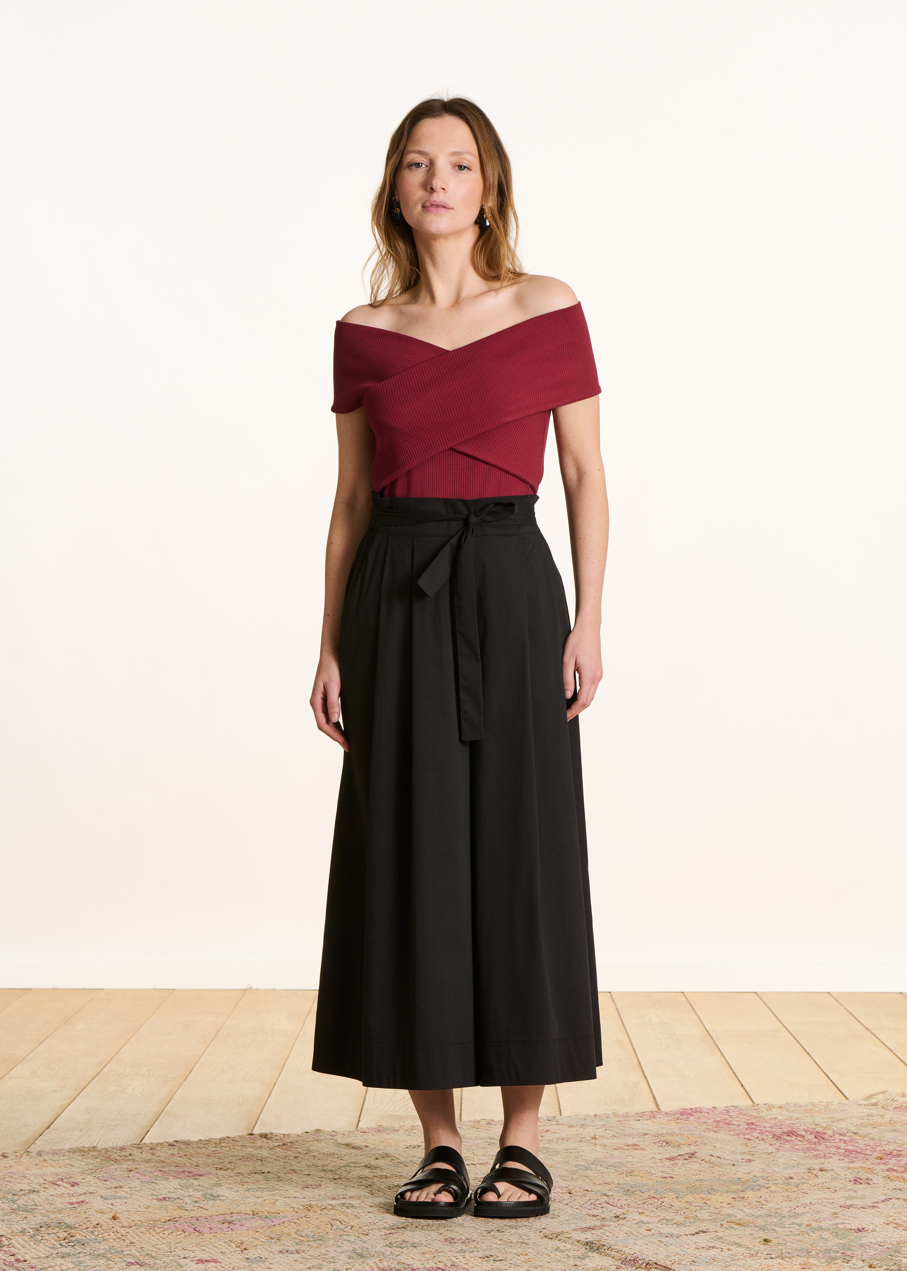 T-shirt bordeaux incrociata maniche corte