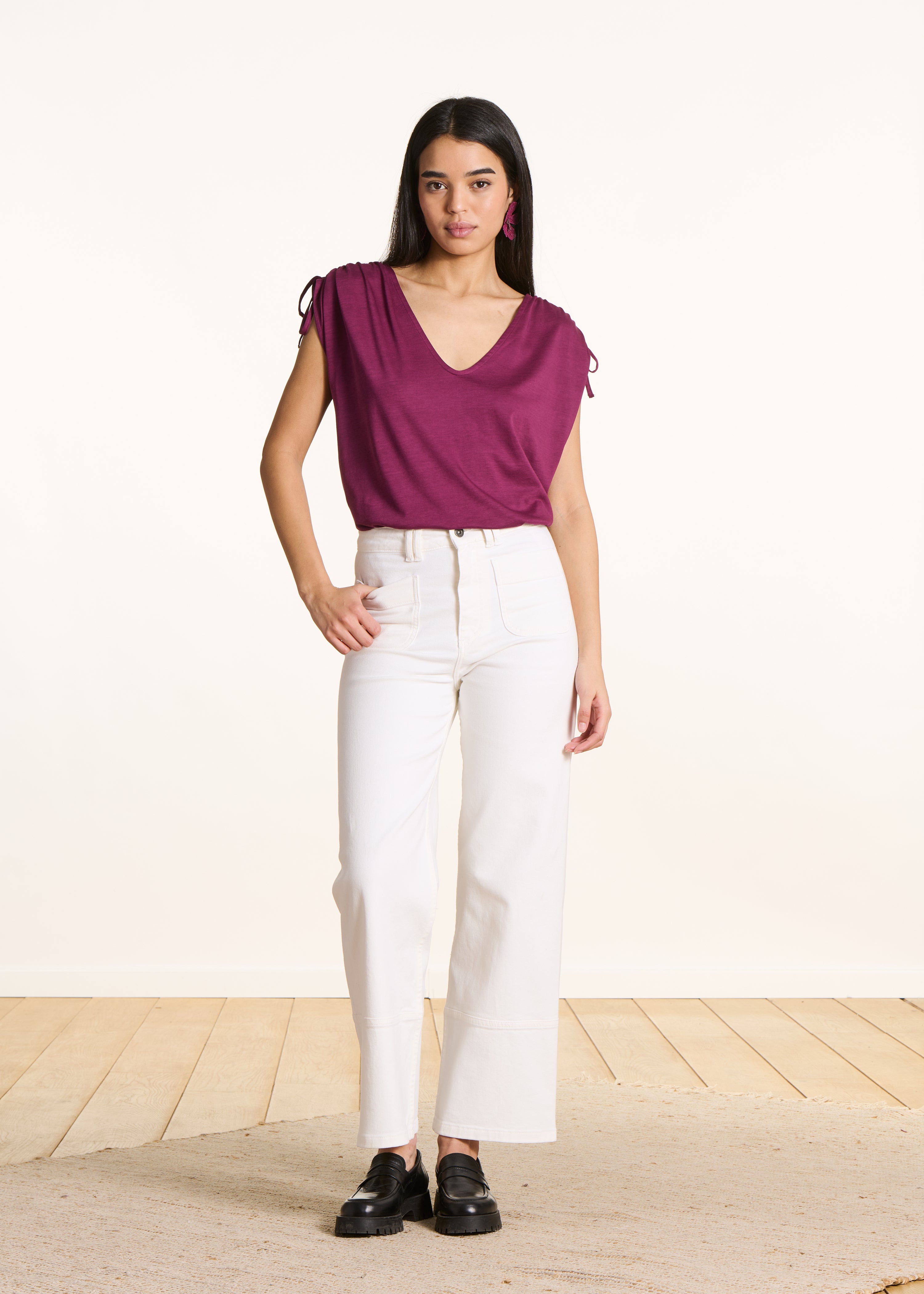 T-shirt ample violet col V