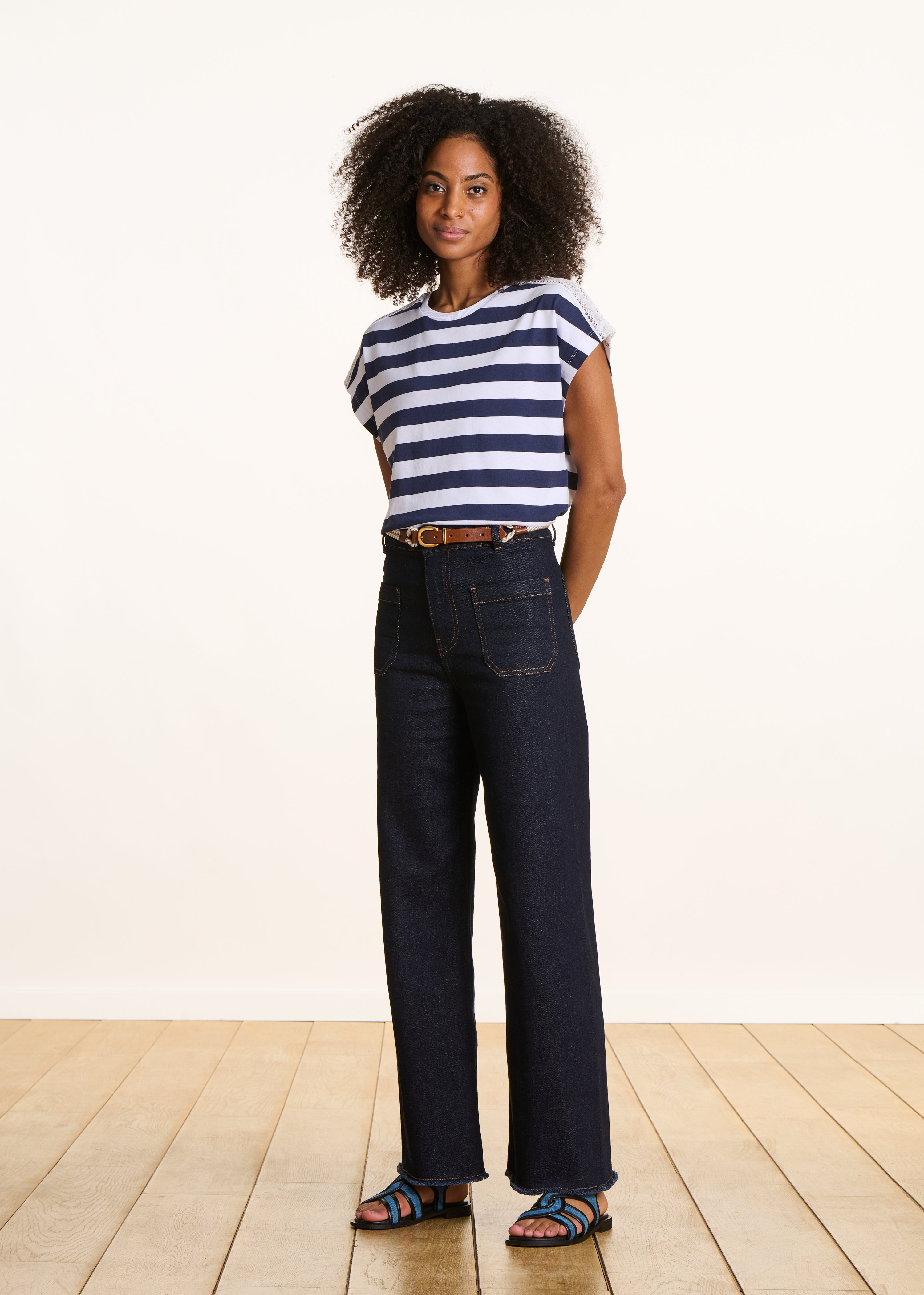 Camiseta marinera de manga corta con encaje