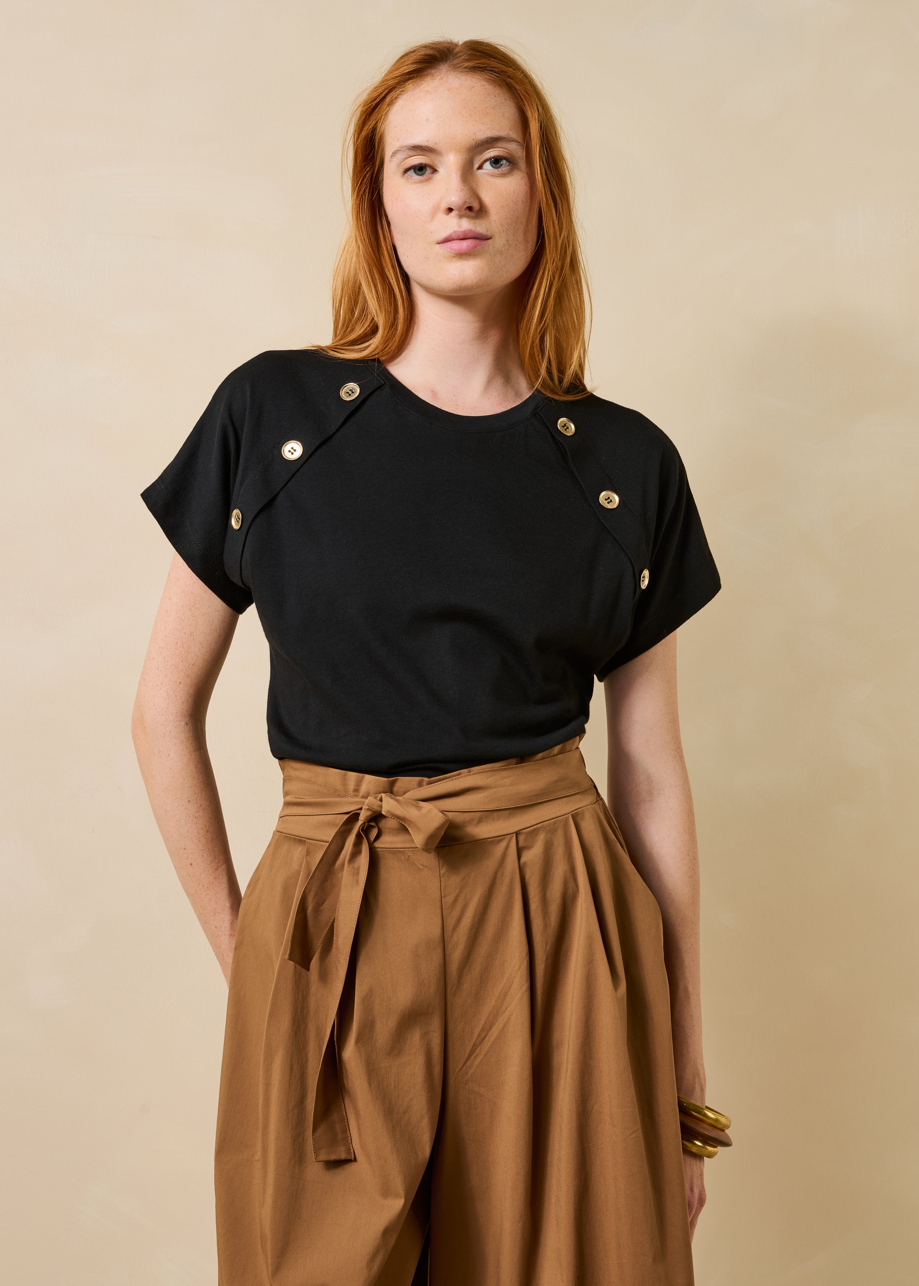 T-shirt noir manches courtes en coton biologique