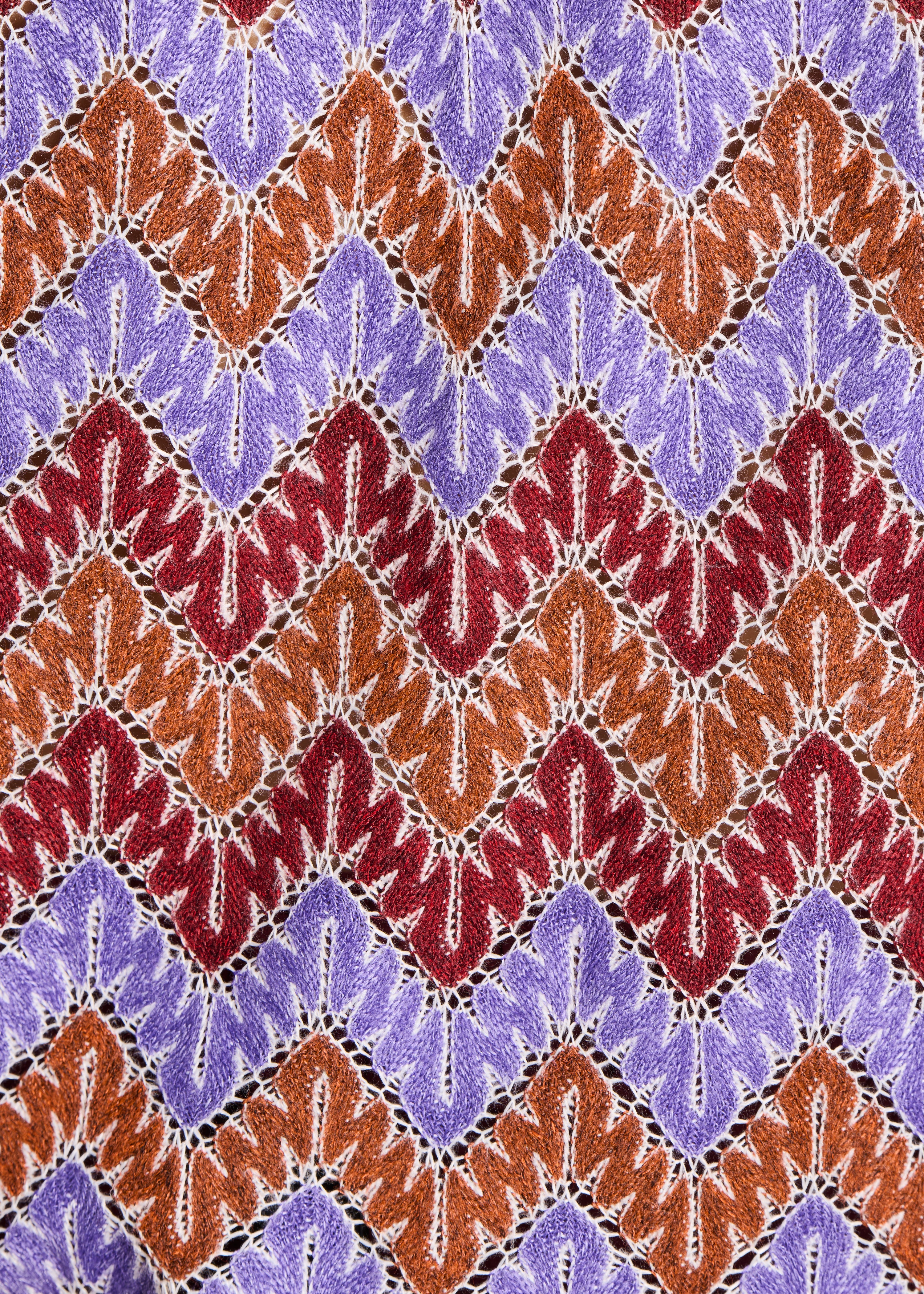 Fitted long-sleeve purple T-shirt