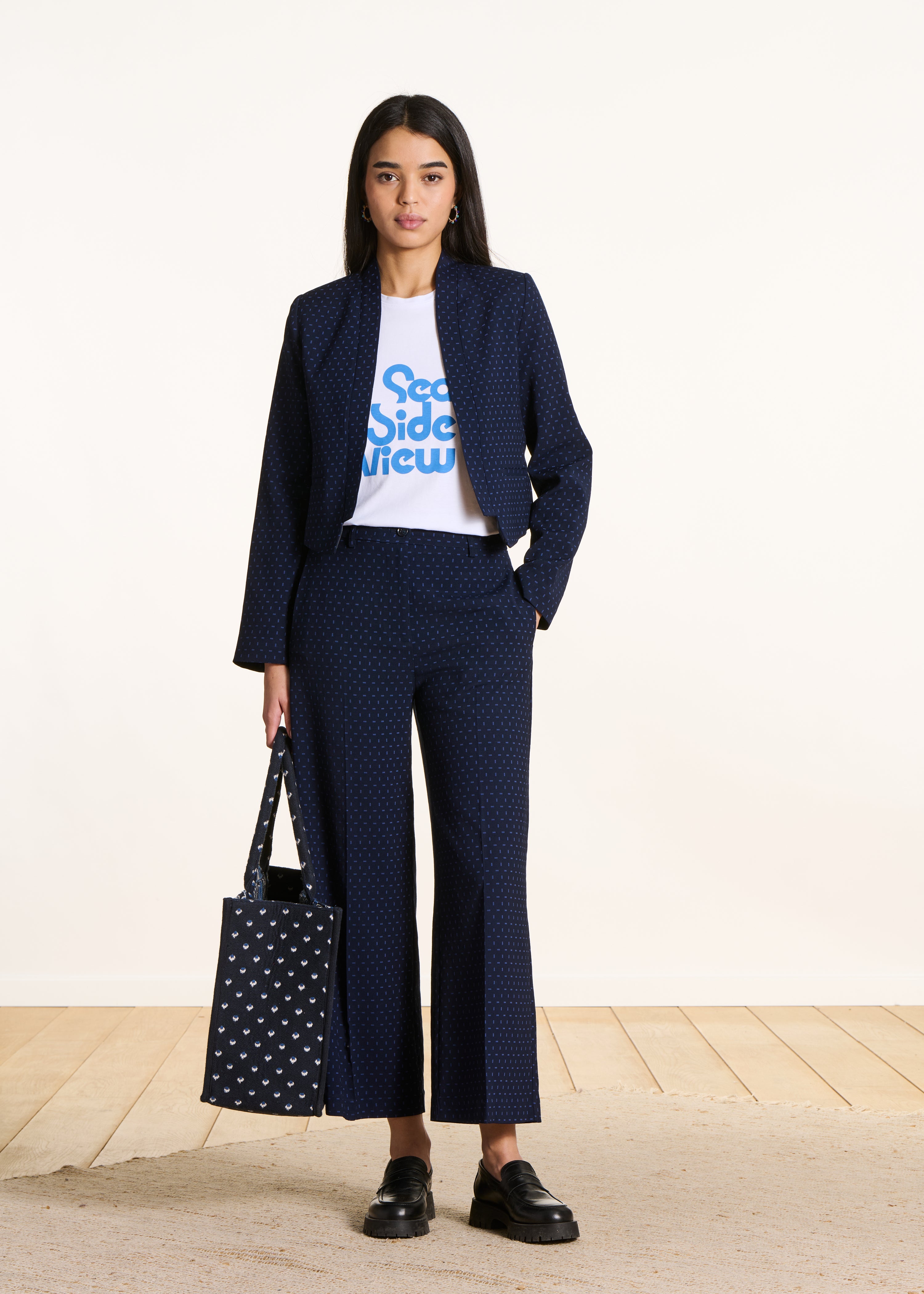 Veste courte en jacquard bleu et violet