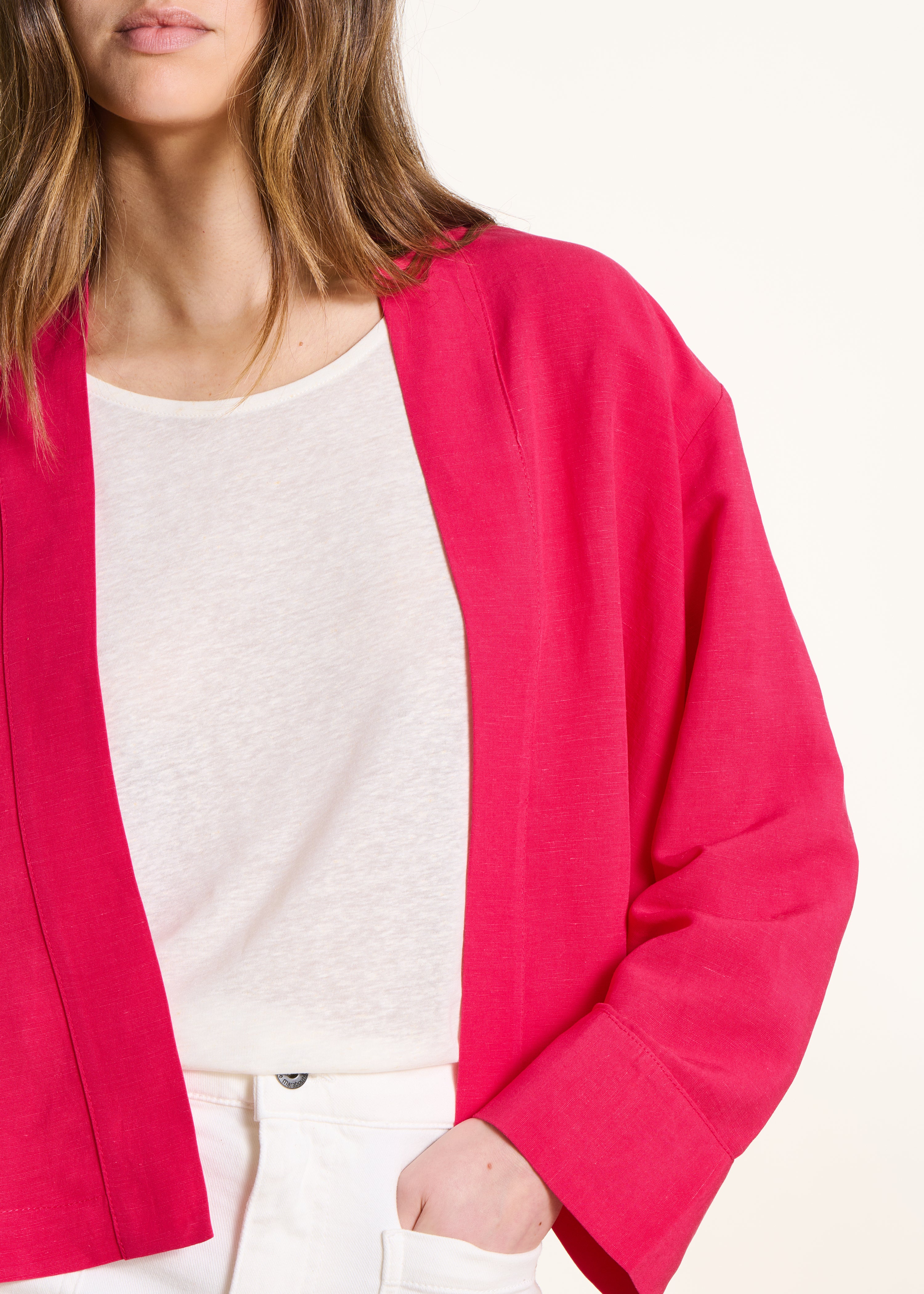 Open short jacket in fuchsia pink