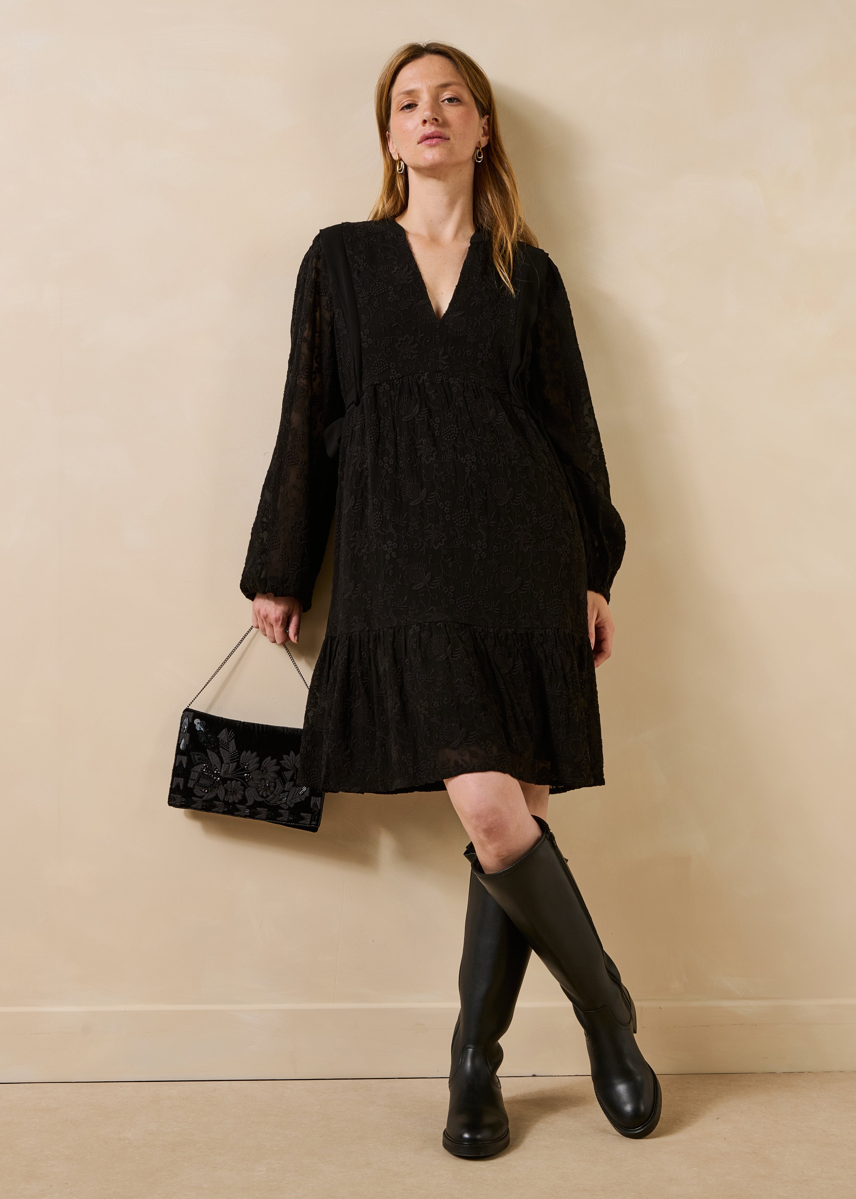 Black shoulder bag with beads