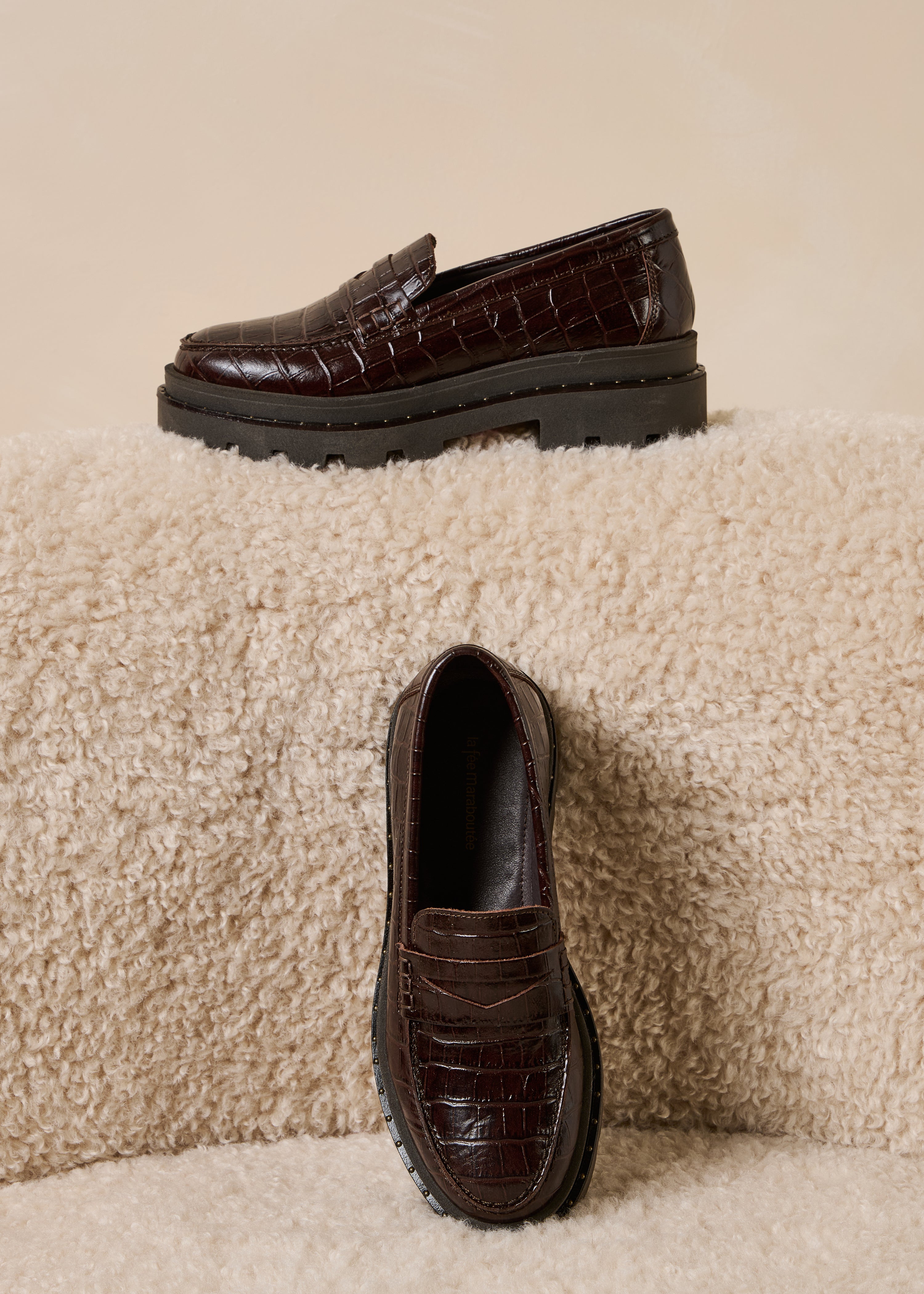 Brown crocodile-effect leather loafers