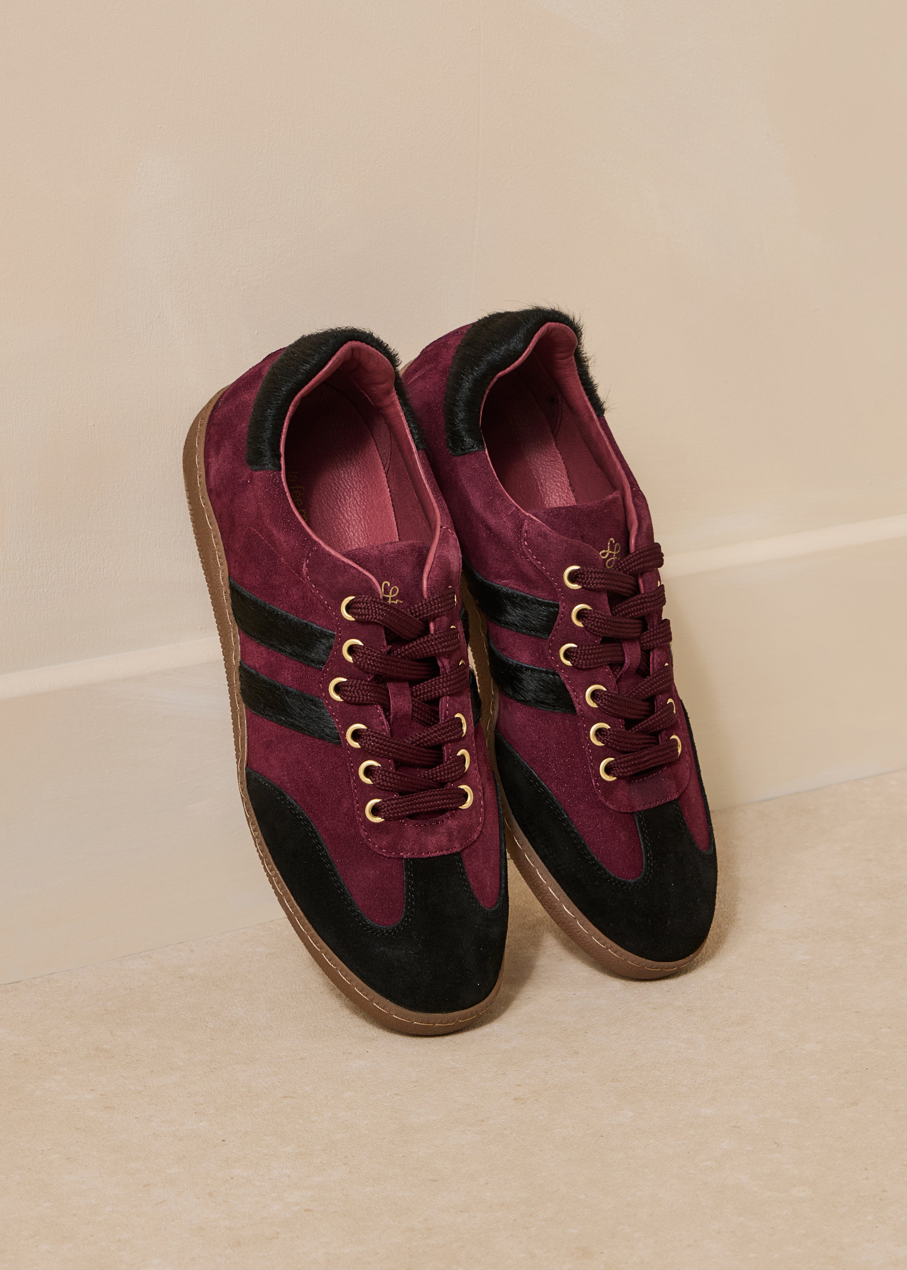 Leren sneakers met veters in bordeaux en zwart