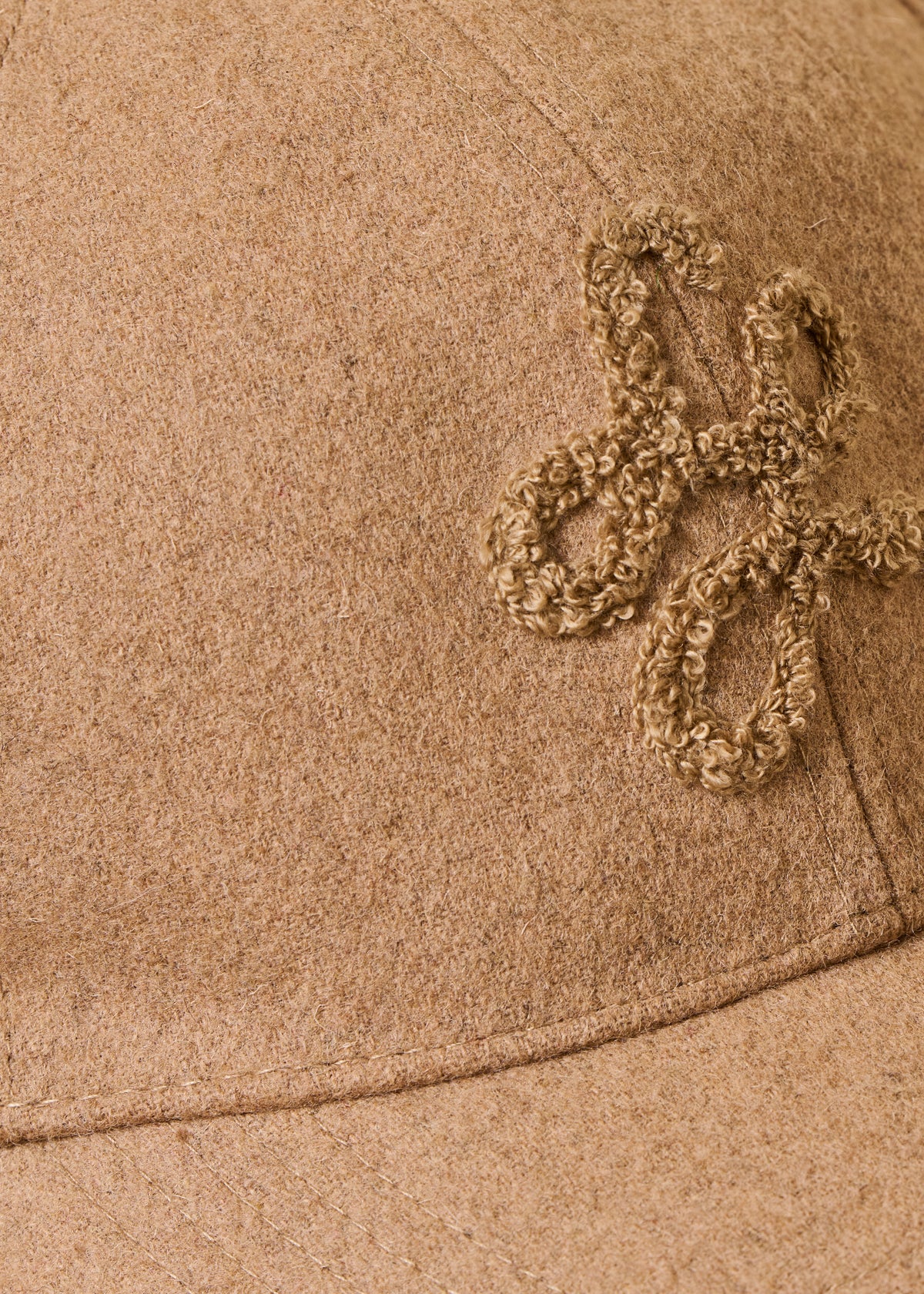 Casquette en laine taupe