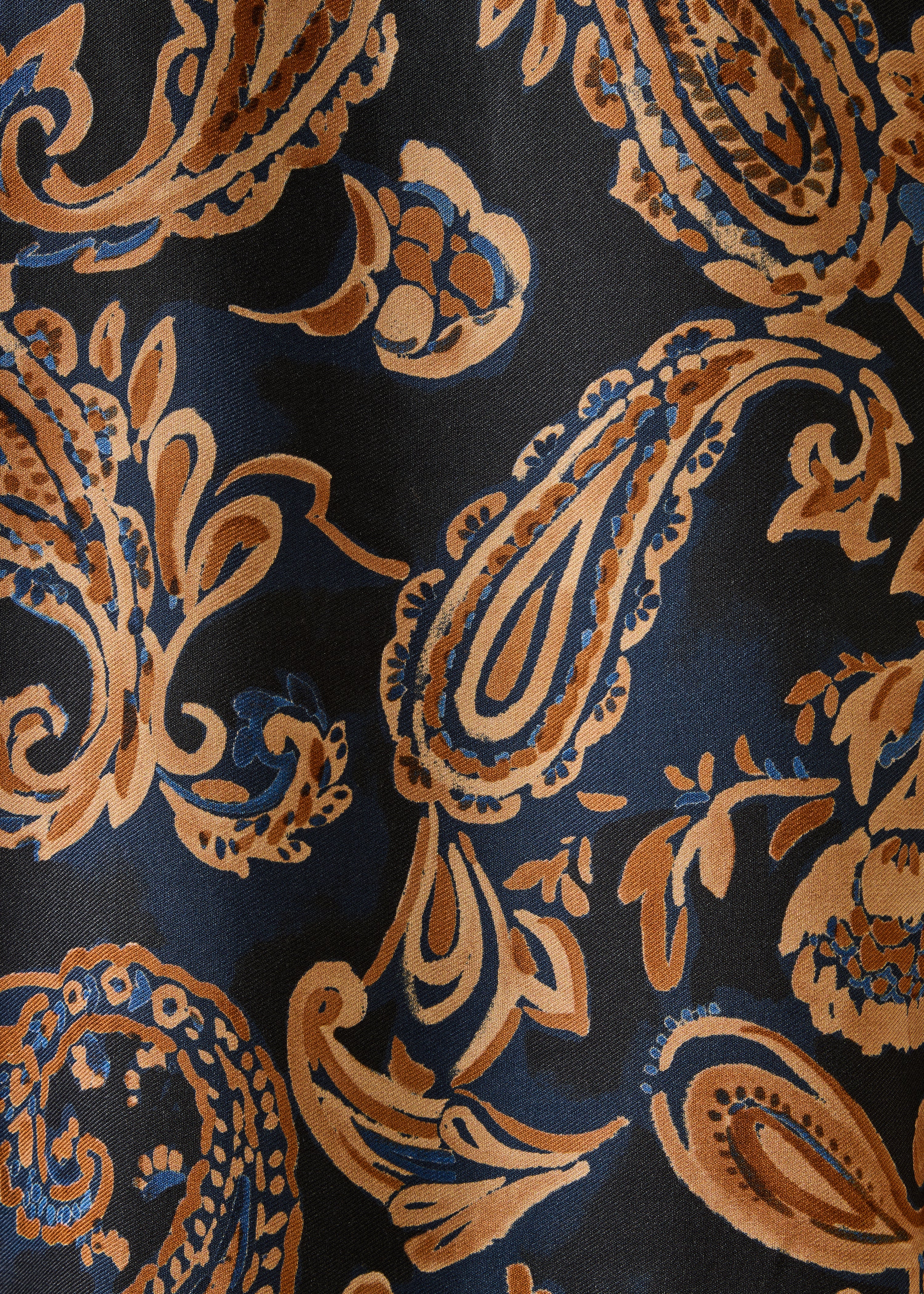 Camicia blu e cammello con stampa e maniche lunghe