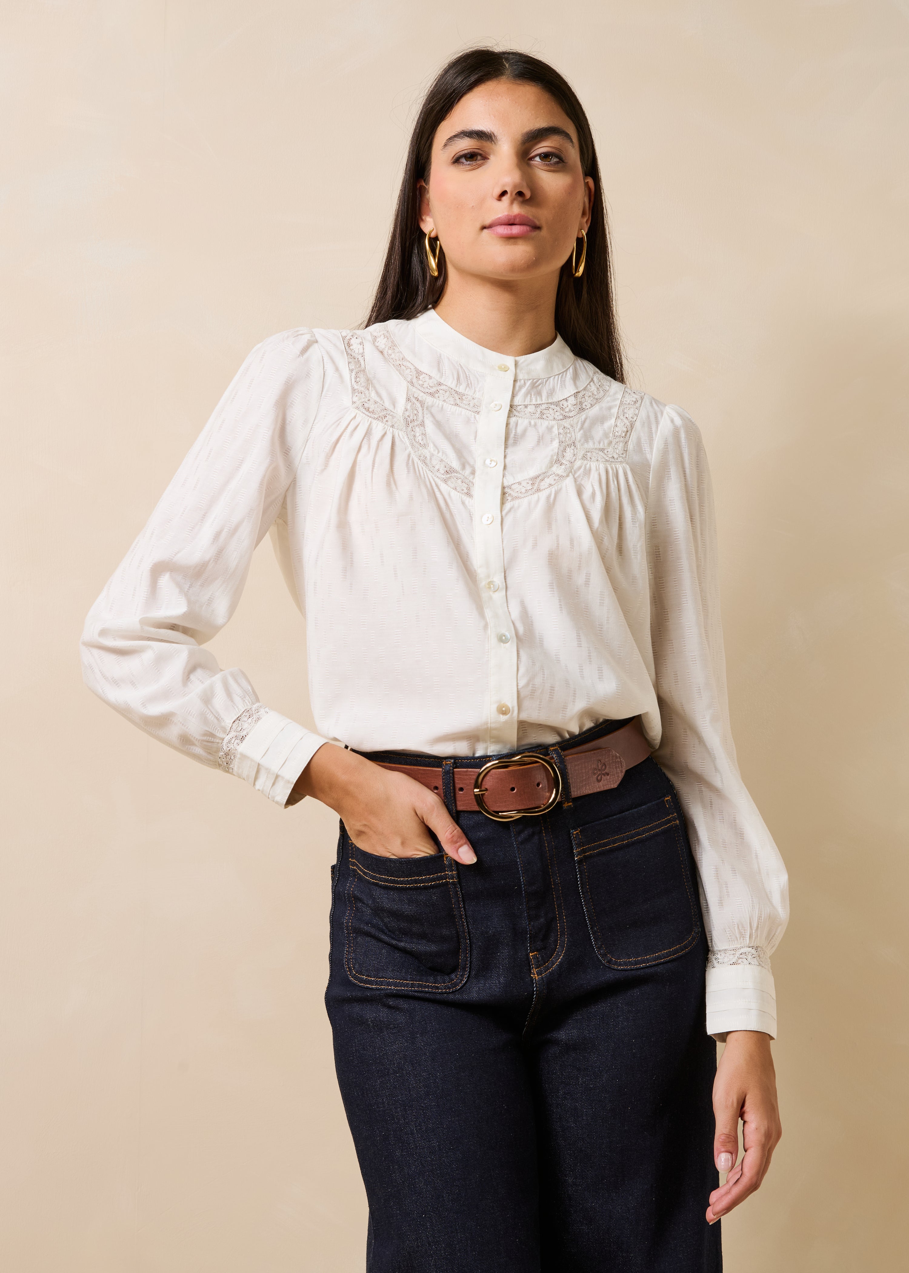 Weißes Jacquard-Hemd mit langen Ärmeln