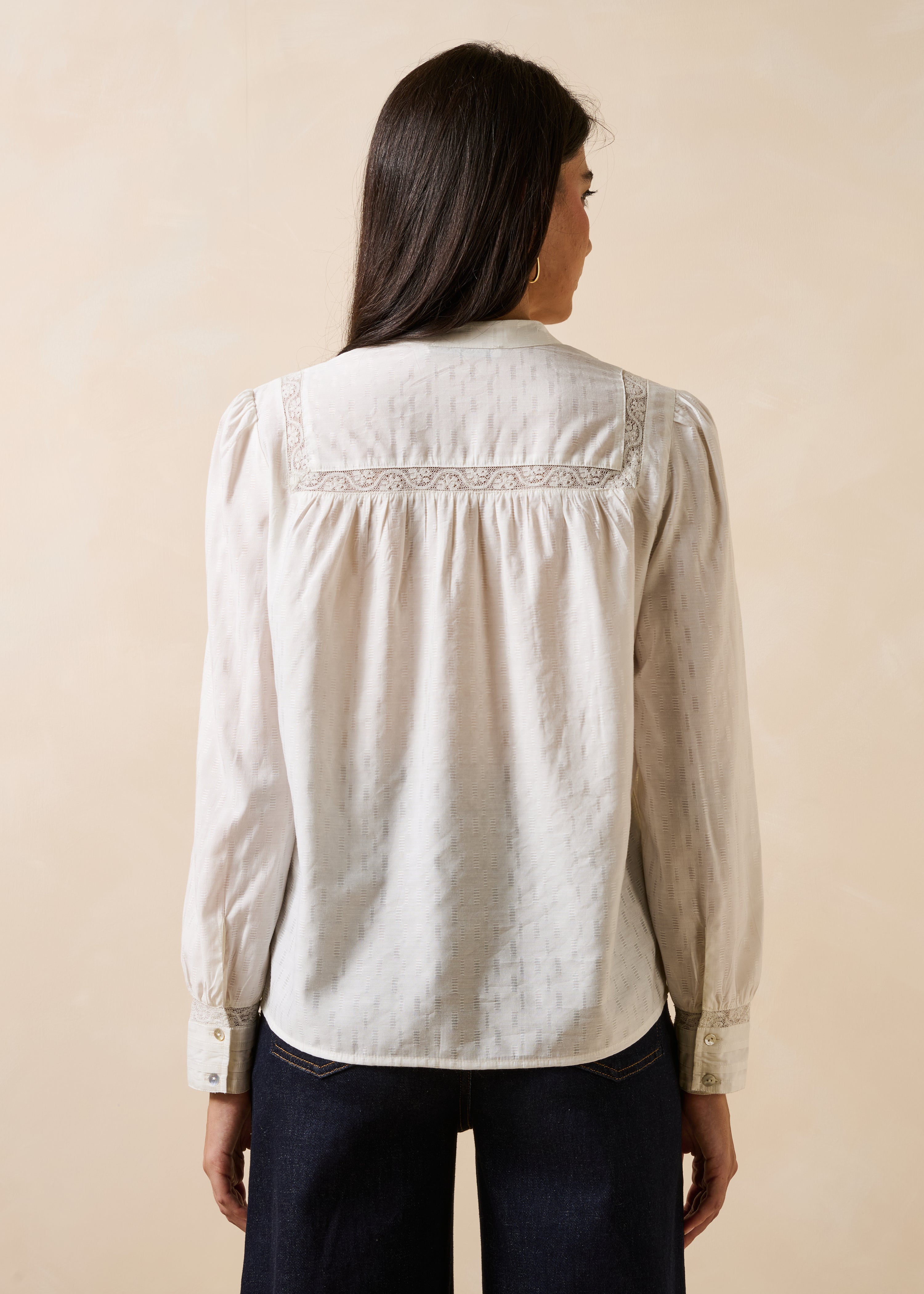 Weißes Jacquard-Hemd mit langen Ärmeln