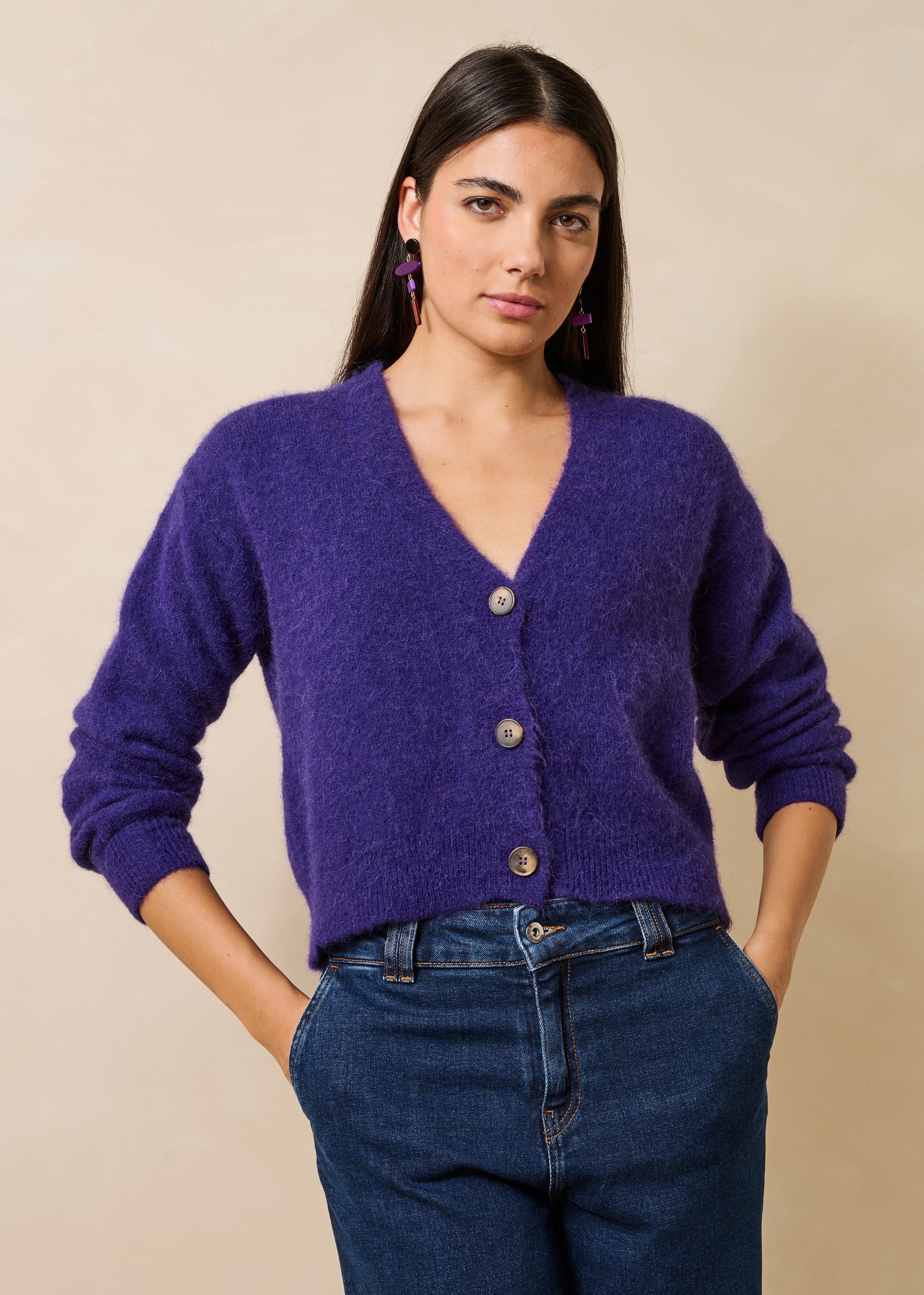 Gilet corto viola in alpaca con scollo a V