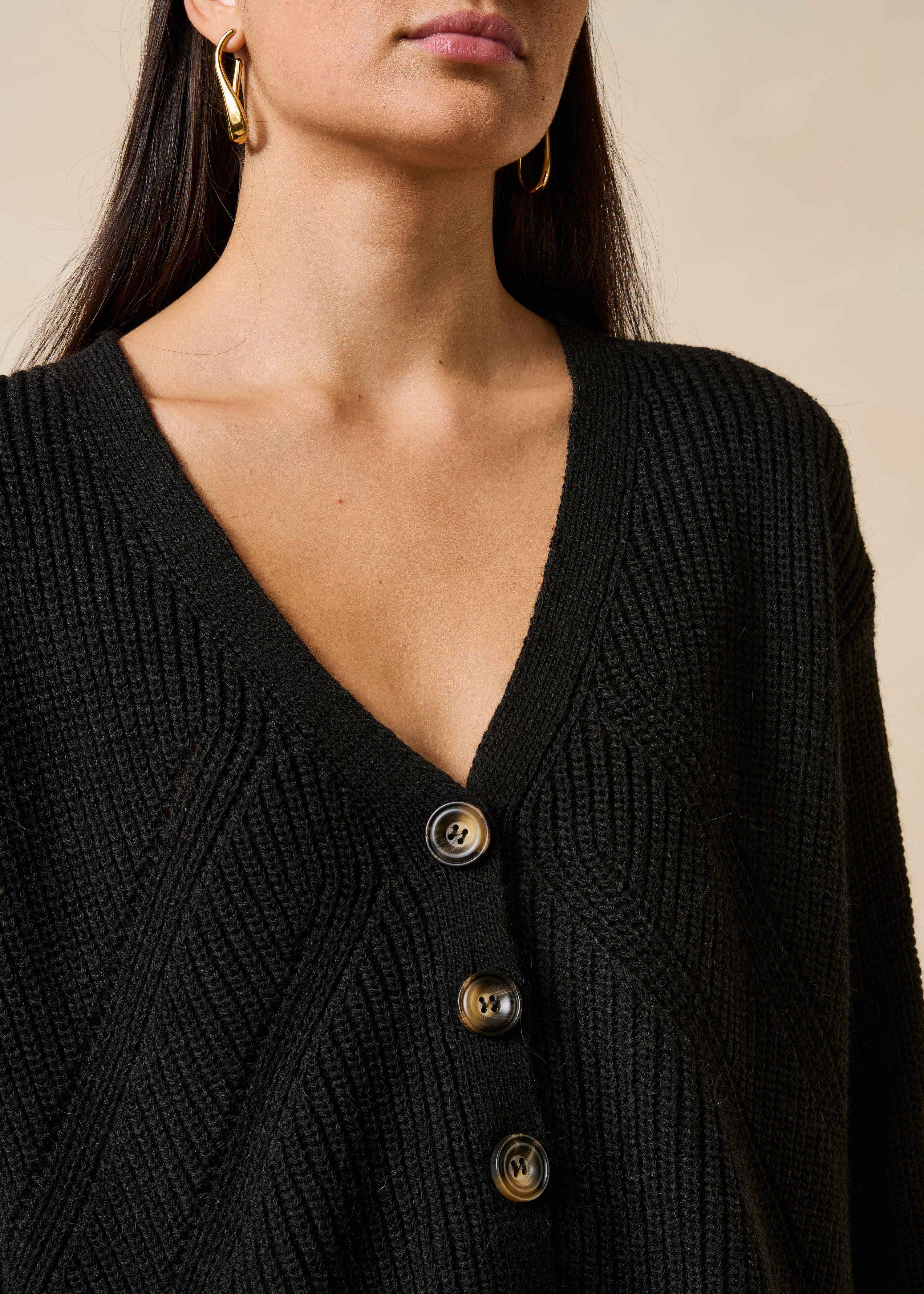 Gilet nero corto maniche lunghe scollo a V