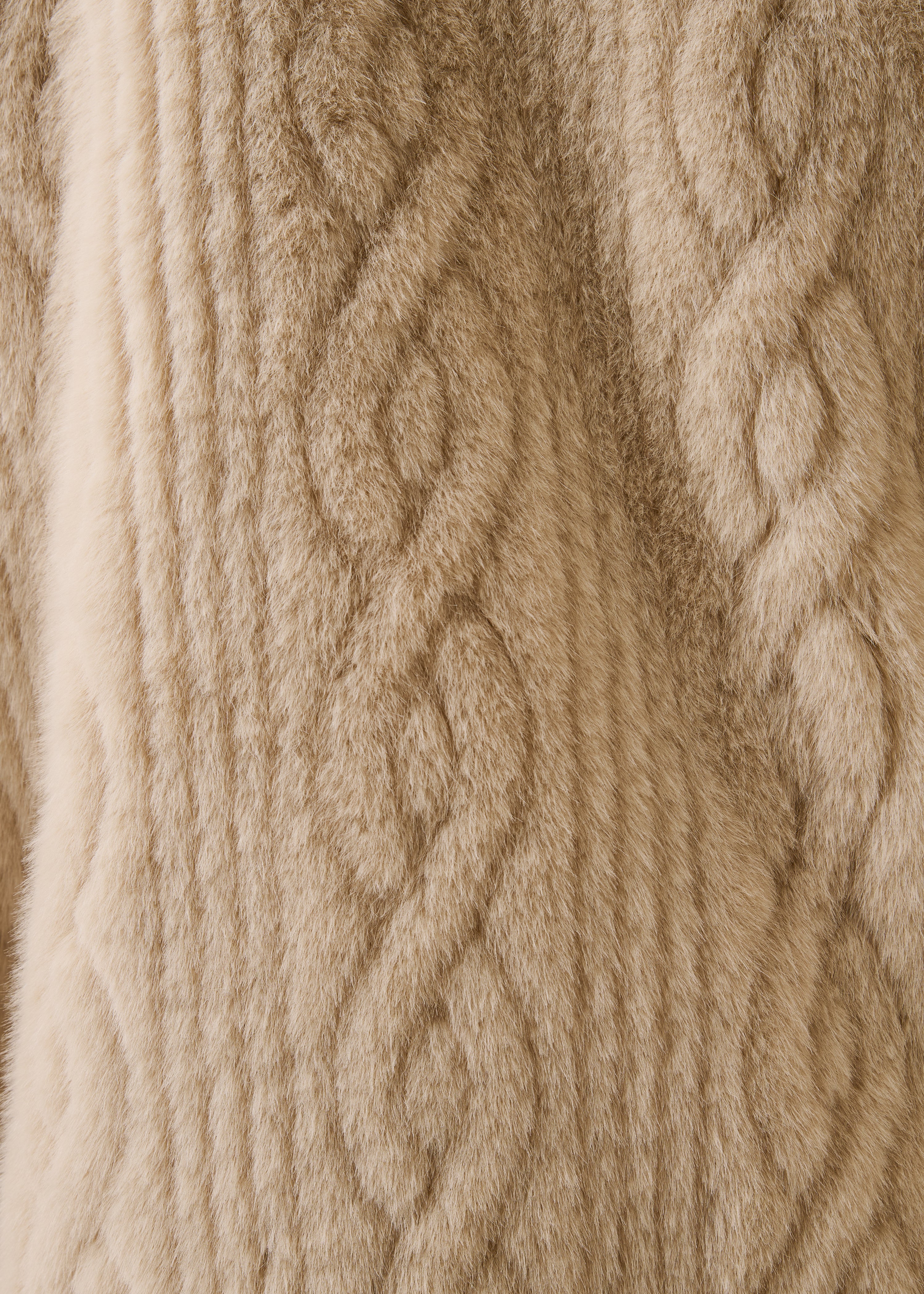 Manteau mi-long écru col rond en fausse fourrure